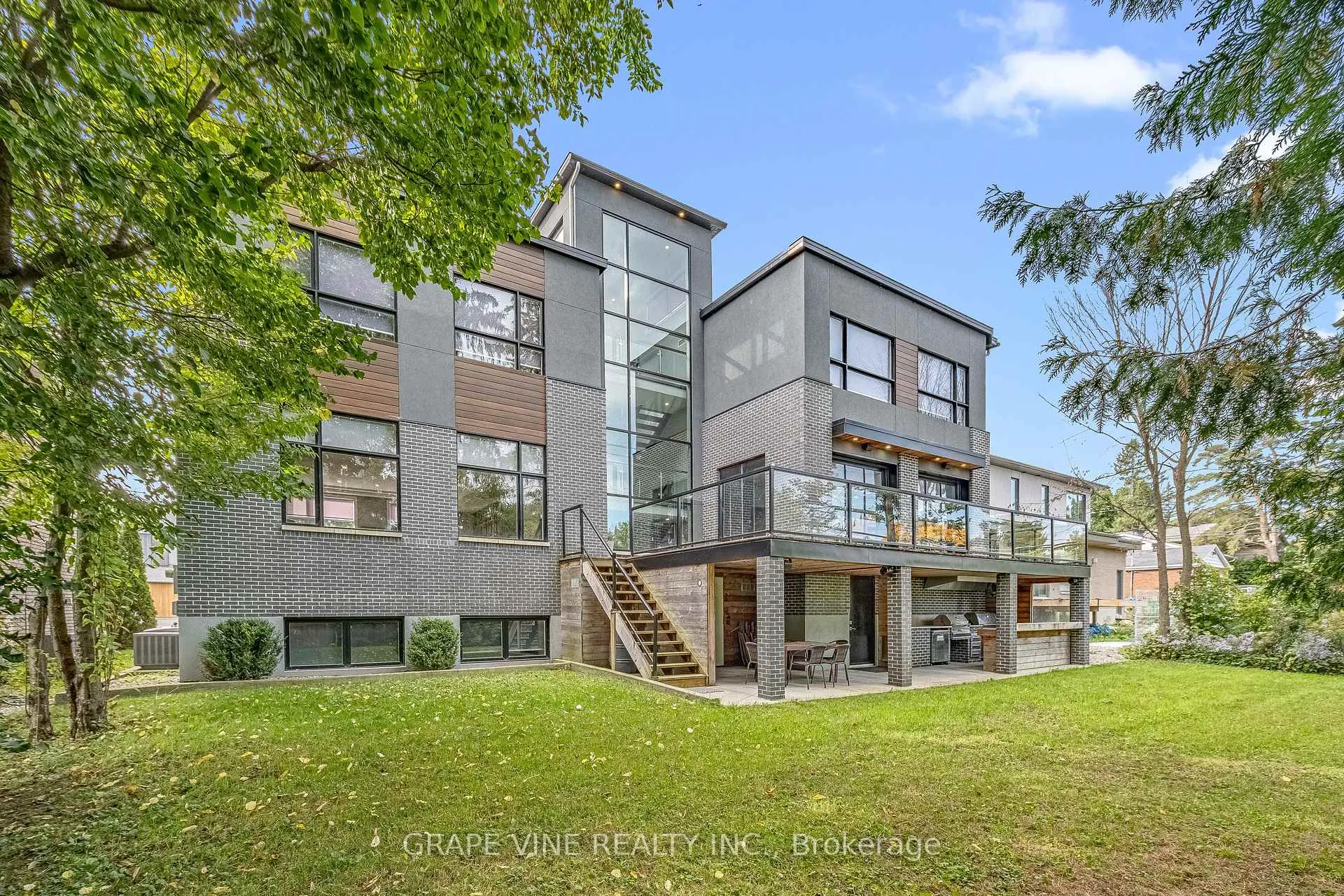 Photo 48 of 315 Crestview Road, Ottawa, Alta Vista/Faircrest Heights — HOMEH