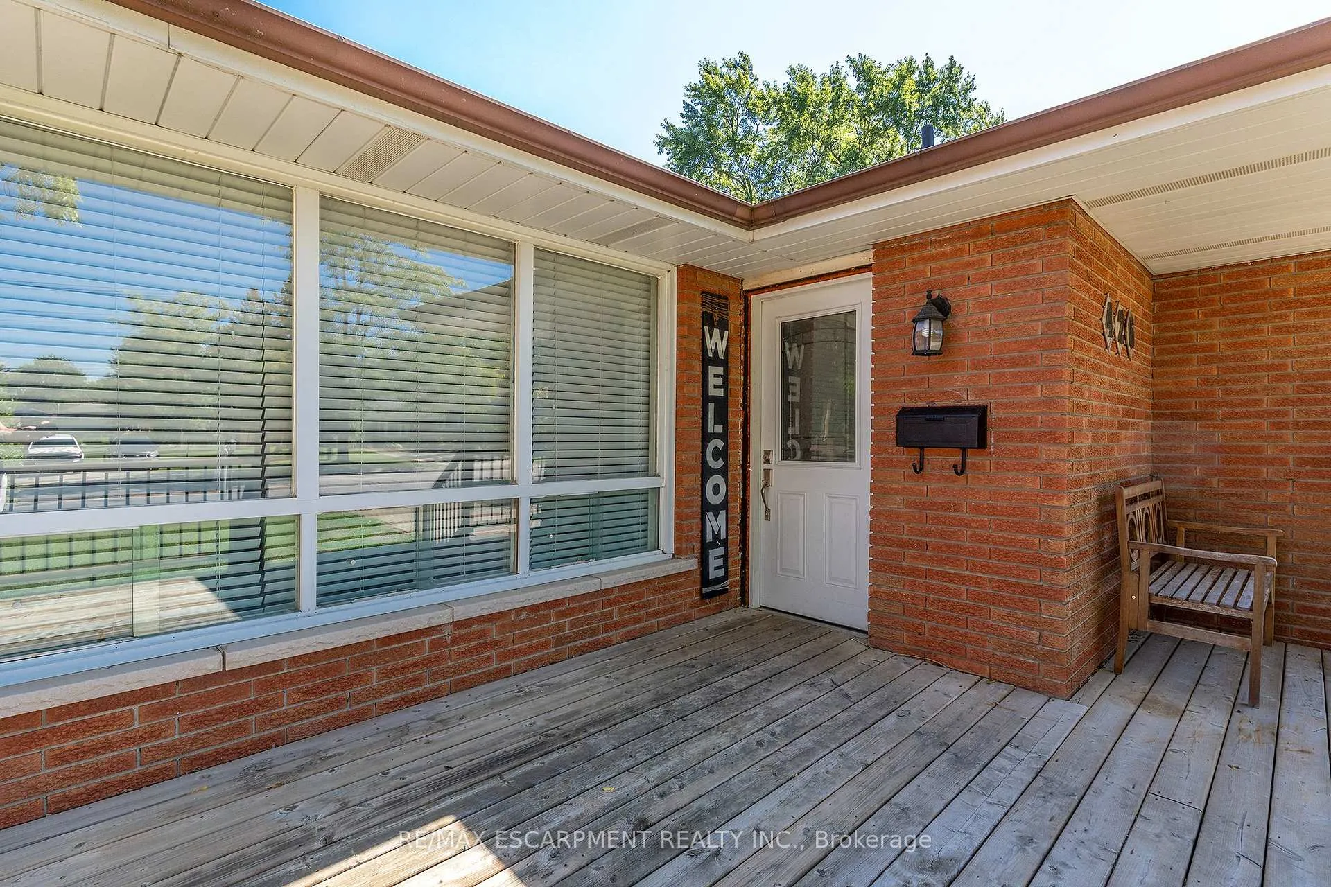 Photo 2 of 426 Clare Avenue, Welland, N. Welland — HOMEH