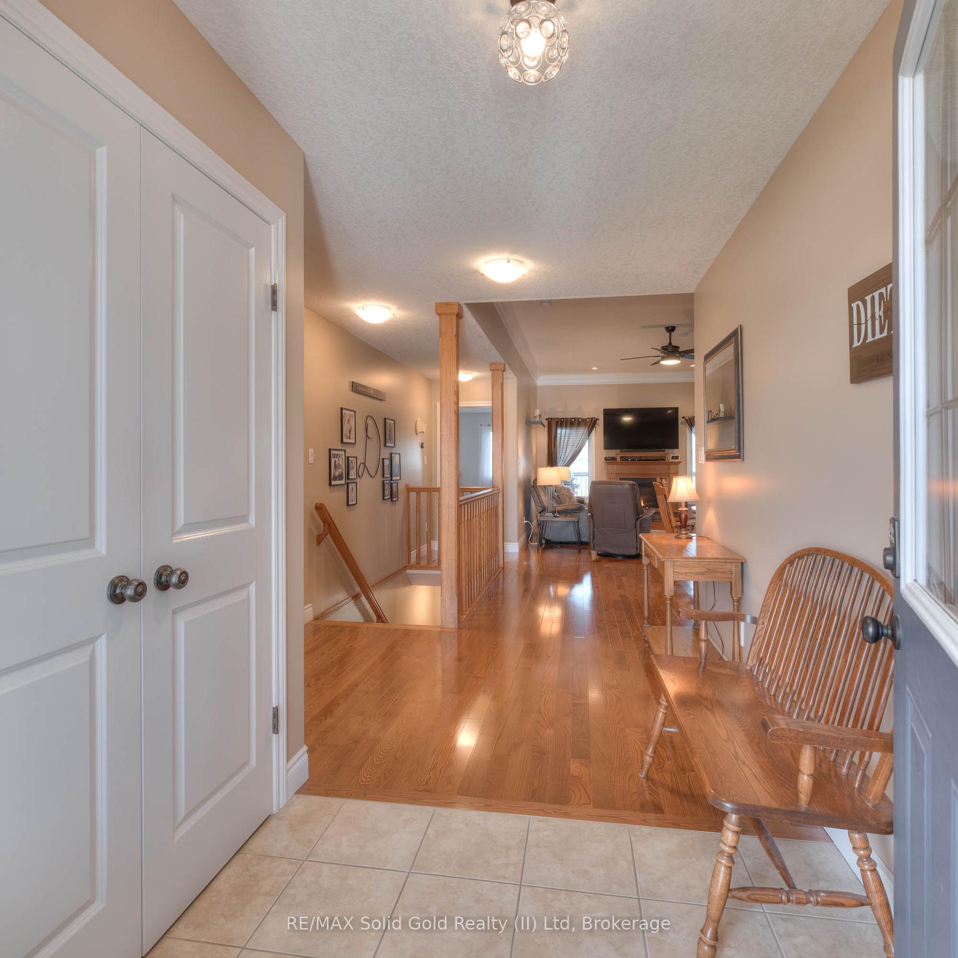 Photo 5 of 139 Gerber Meadows Drive, Wellesley — HOMEH