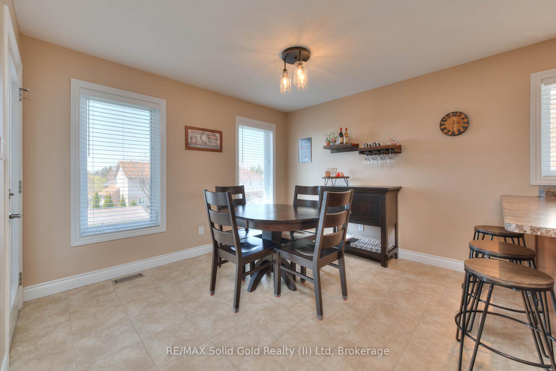Photo 16 of 139 Gerber Meadows Drive, Wellesley — HOMEH