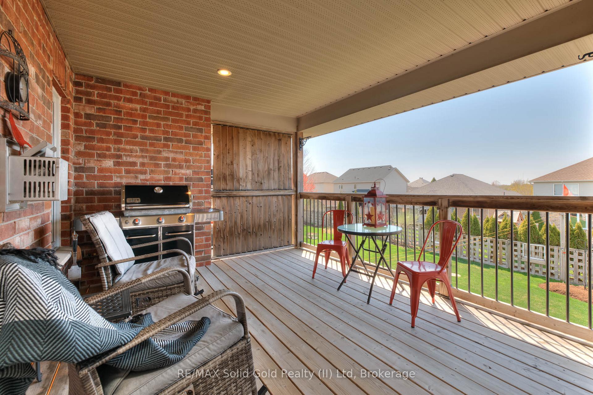 Photo 17 of 139 Gerber Meadows Drive, Wellesley — HOMEH