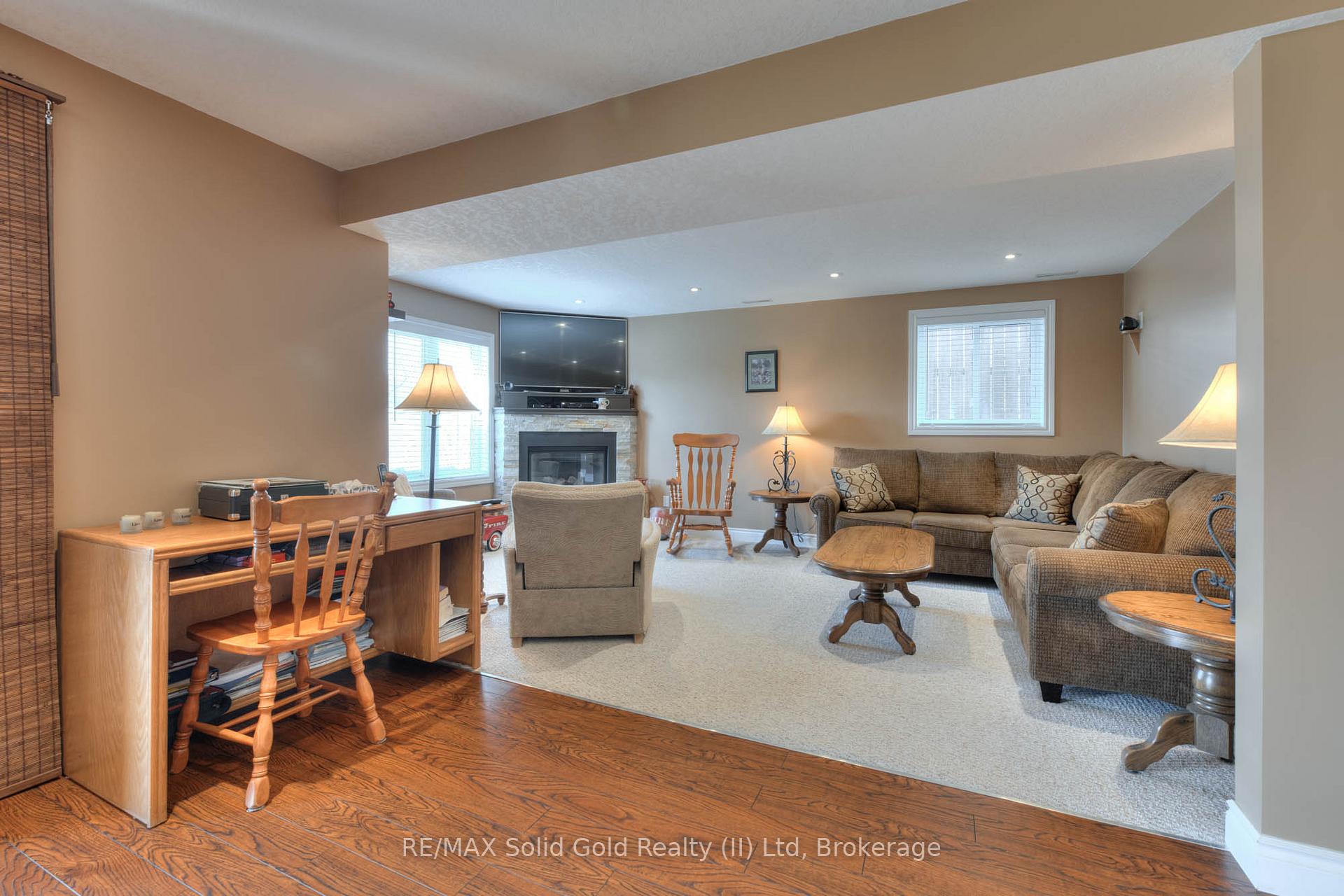 Photo 26 of 139 Gerber Meadows Drive, Wellesley — HOMEH