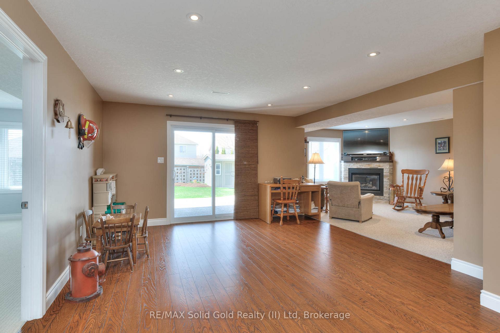 Photo 27 of 139 Gerber Meadows Drive, Wellesley — HOMEH