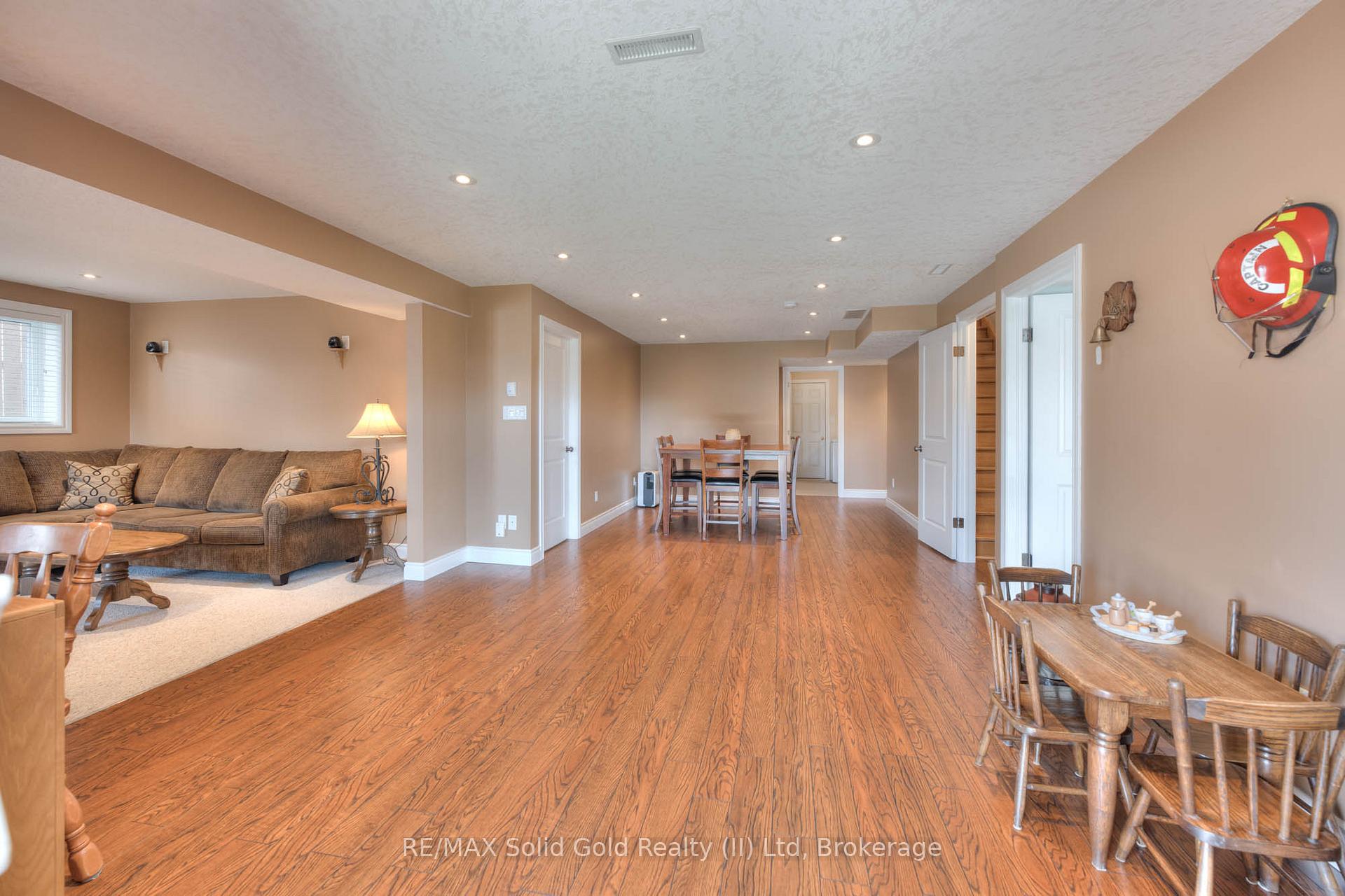 Photo 30 of 139 Gerber Meadows Drive, Wellesley — HOMEH