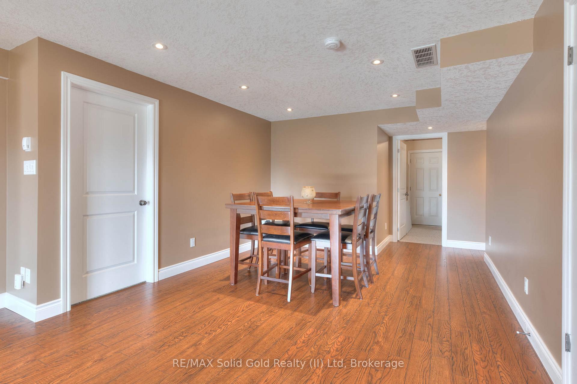 Photo 31 of 139 Gerber Meadows Drive, Wellesley — HOMEH