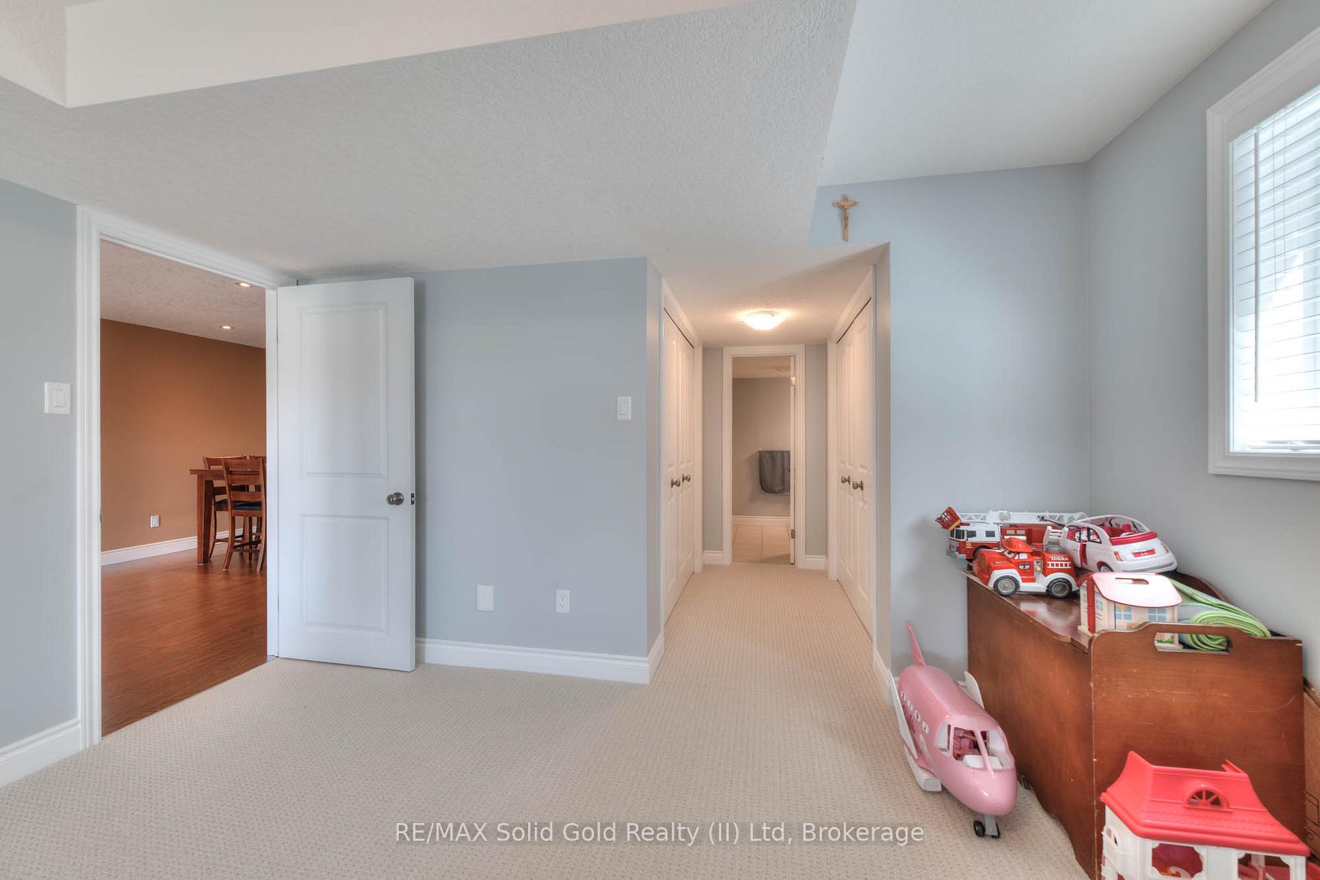 Photo 33 of 139 Gerber Meadows Drive, Wellesley — HOMEH