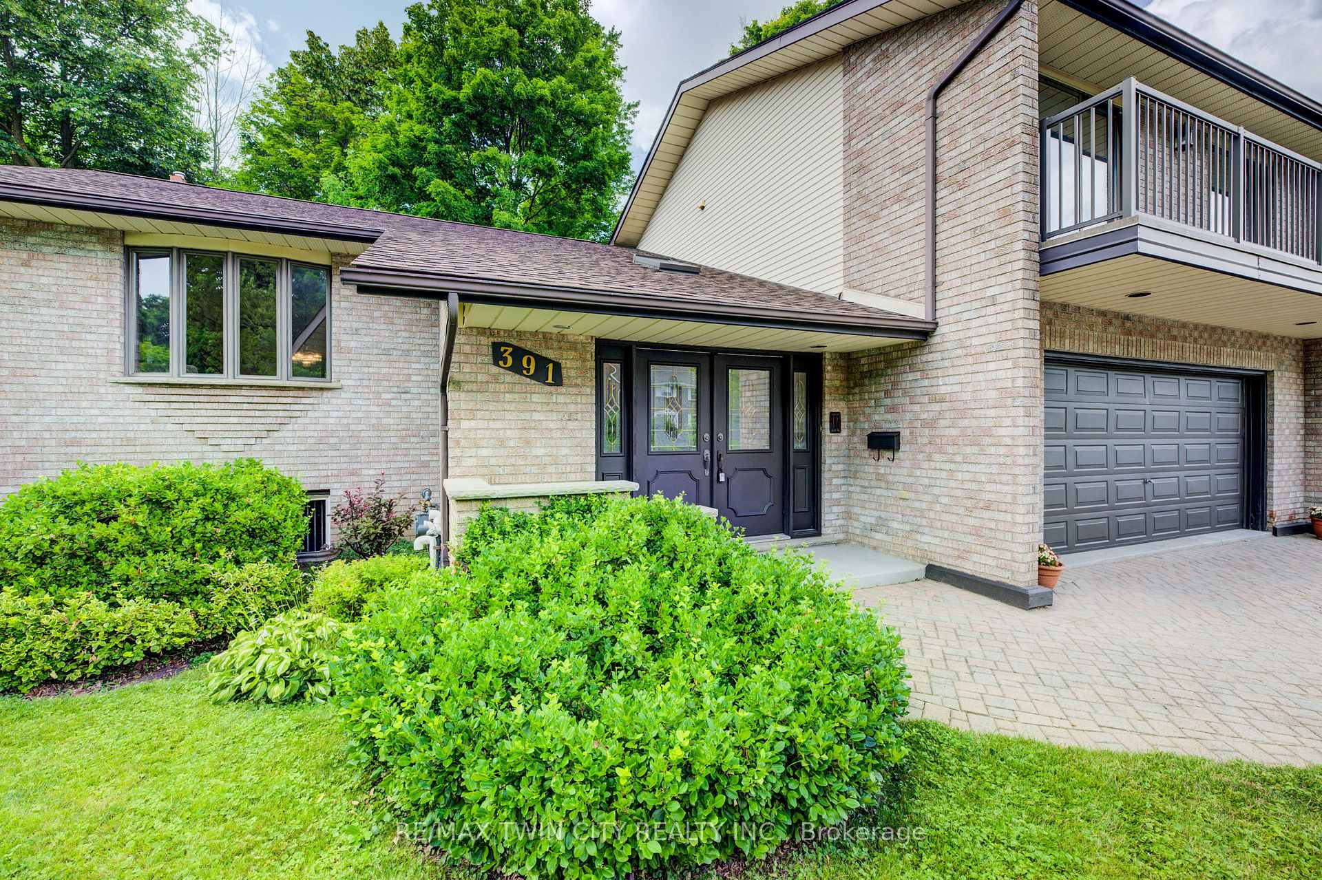 Photo 3 of 391 Northlake Drive, Waterloo — HOMEH