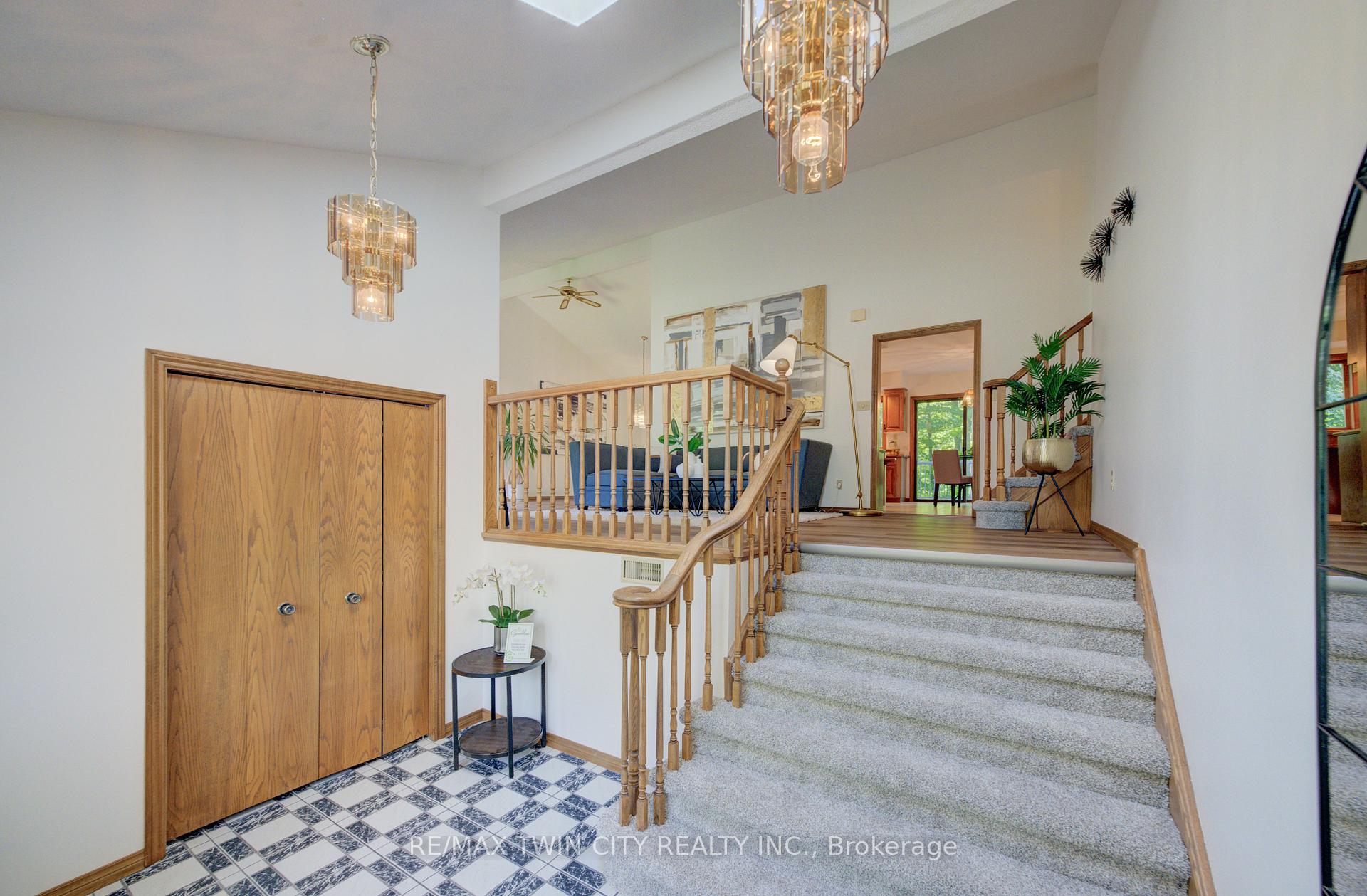 Photo 9 of 391 Northlake Drive, Waterloo — HOMEH