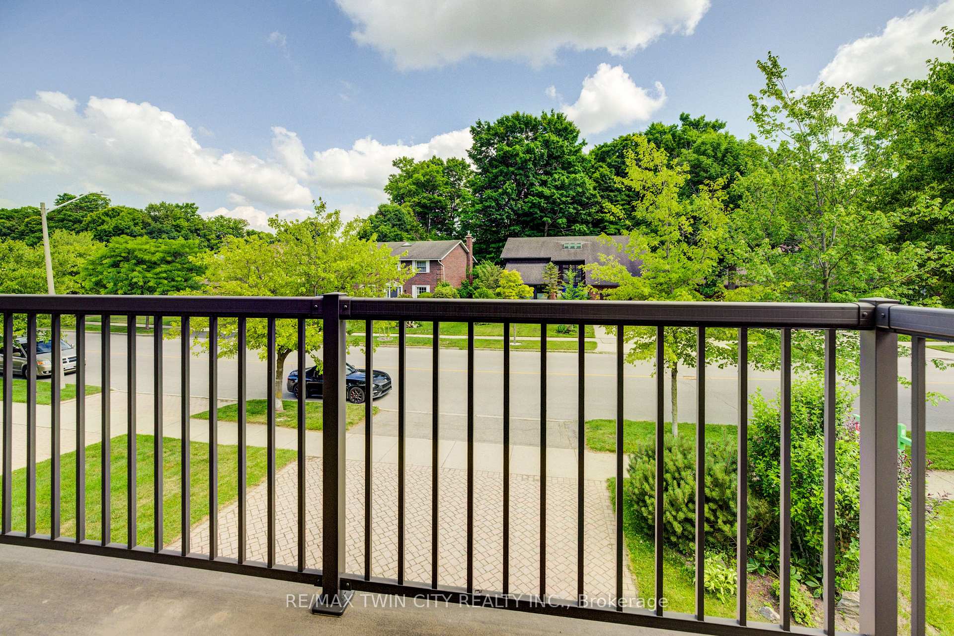 Photo 29 of 391 Northlake Drive, Waterloo — HOMEH