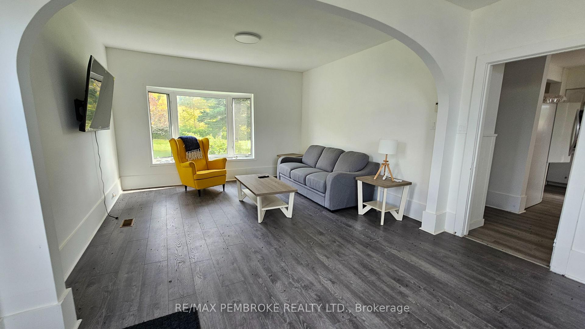 Photo 9 of 5797 Opeongo Road W, Bonnechere Valley, Eganville/Bonnechere Twp — HOMEH