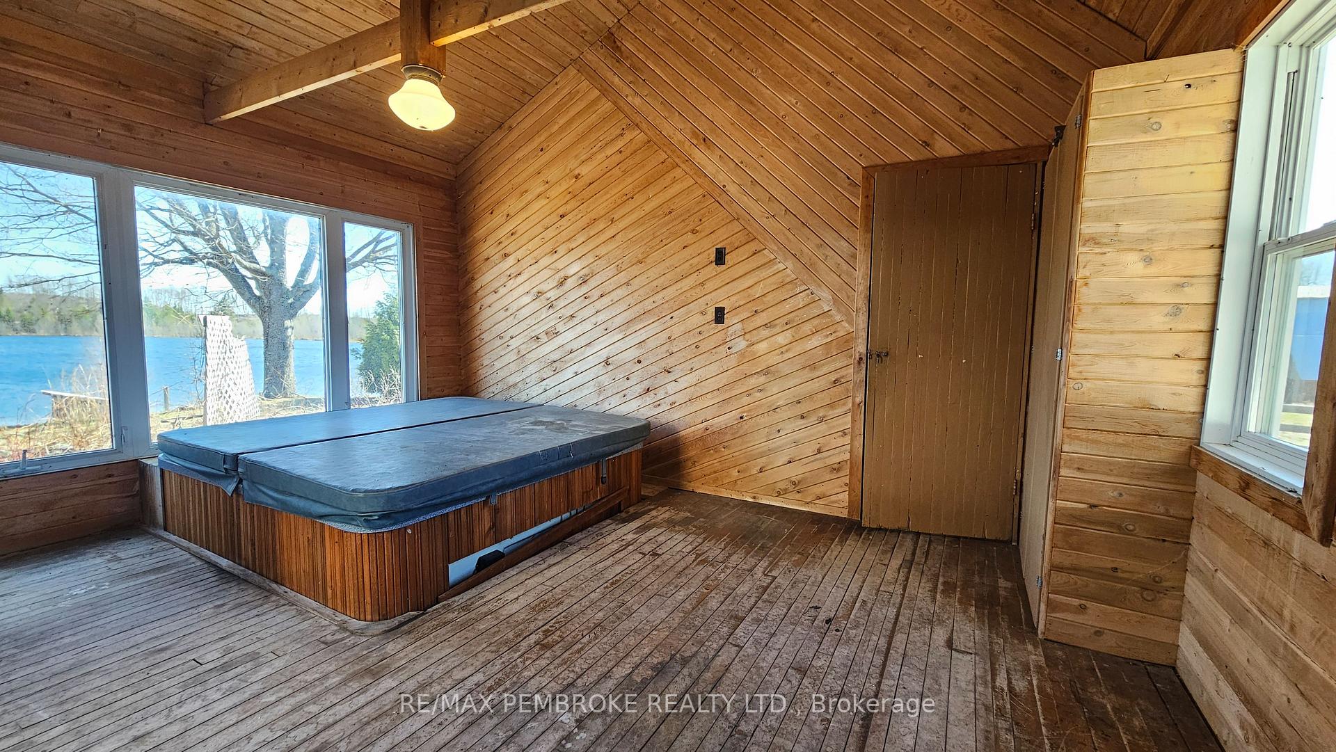 Photo 10 of 5797 Opeongo Road W, Bonnechere Valley, Eganville/Bonnechere Twp — HOMEH
