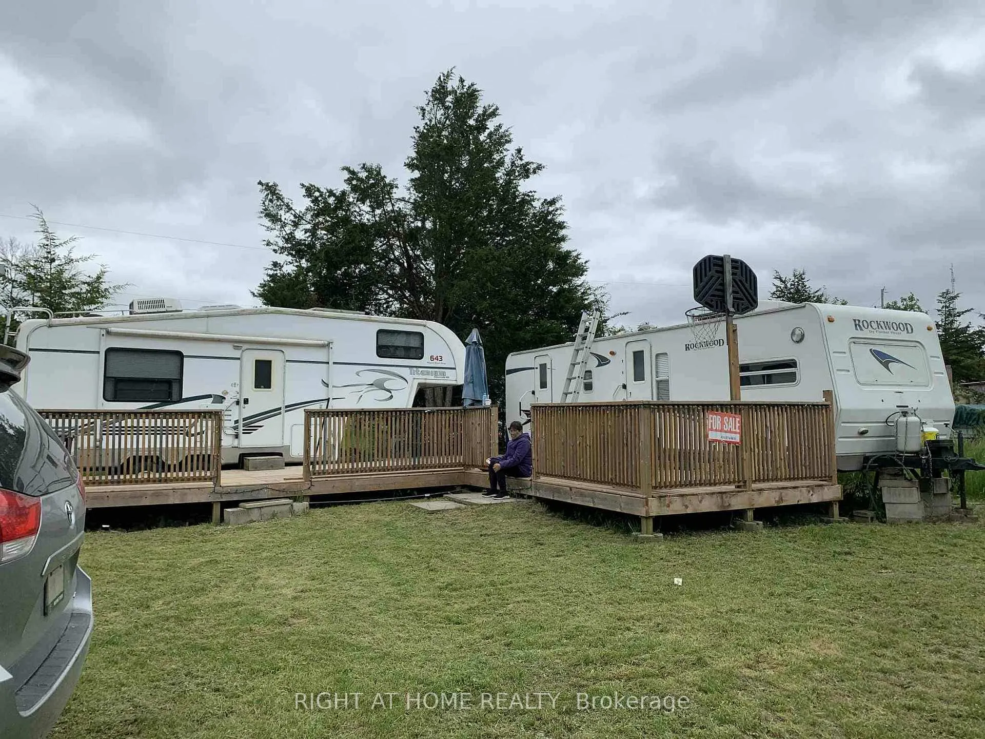 Photo 5 of 236 Apple Trail, Kitchener, Rosenburg — HOMEH