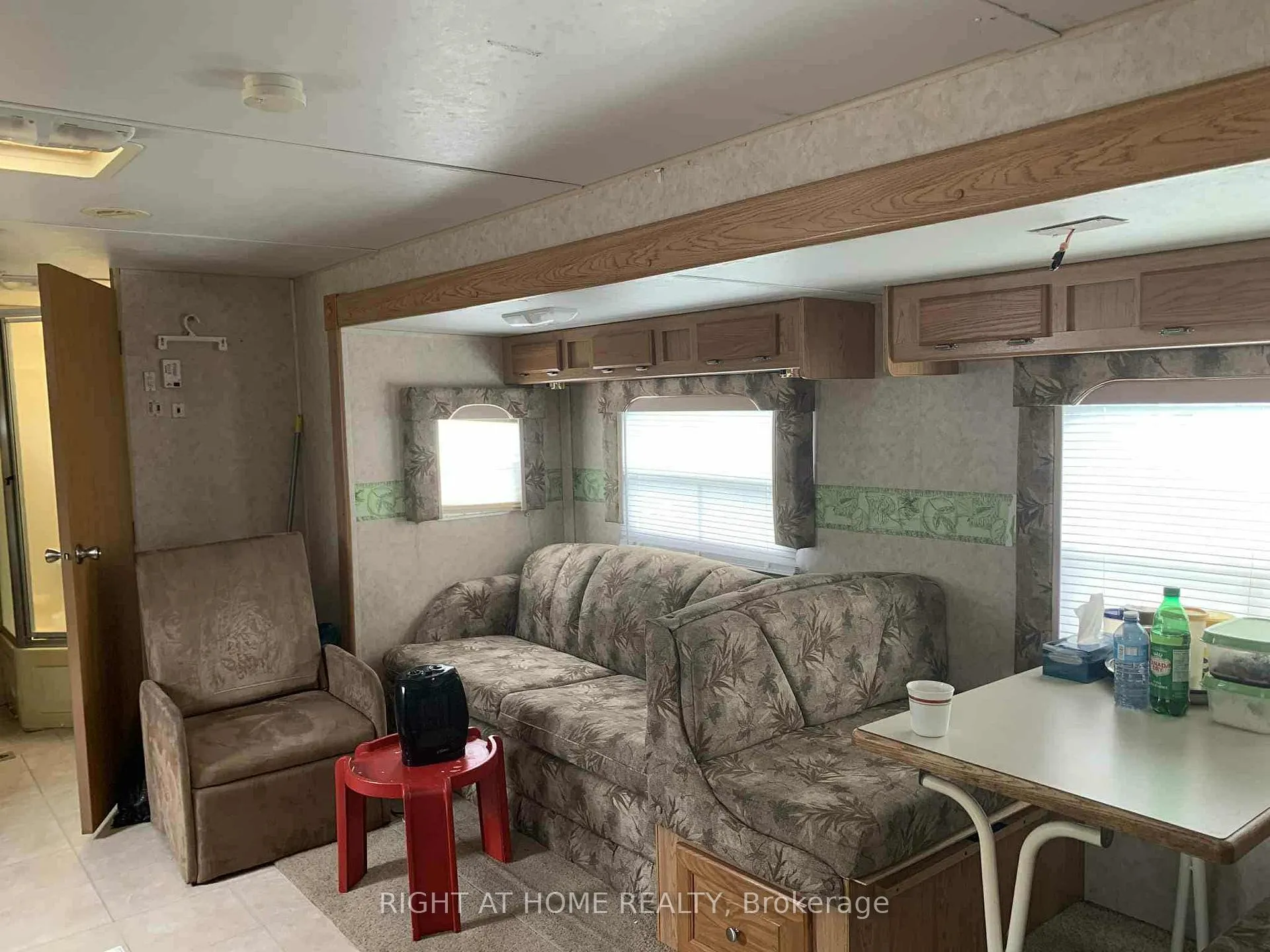Photo 13 of 236 Apple Trail, Kitchener, Rosenburg — HOMEH