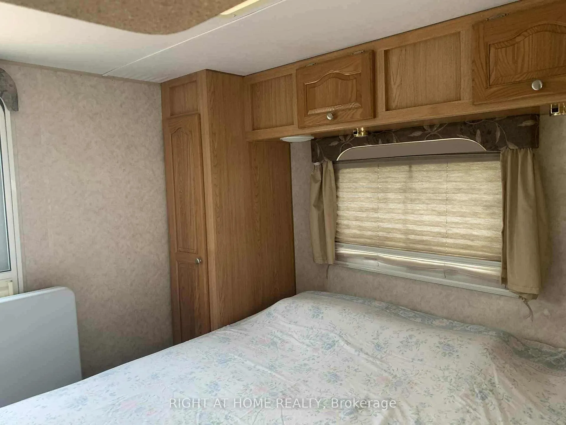 Photo 15 of 236 Apple Trail, Kitchener, Rosenburg — HOMEH