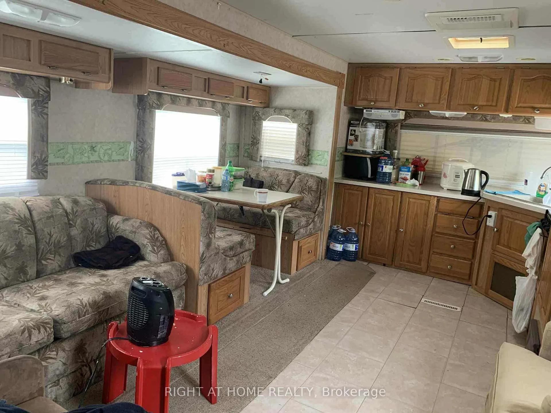Photo 16 of 236 Apple Trail, Kitchener, Rosenburg — HOMEH