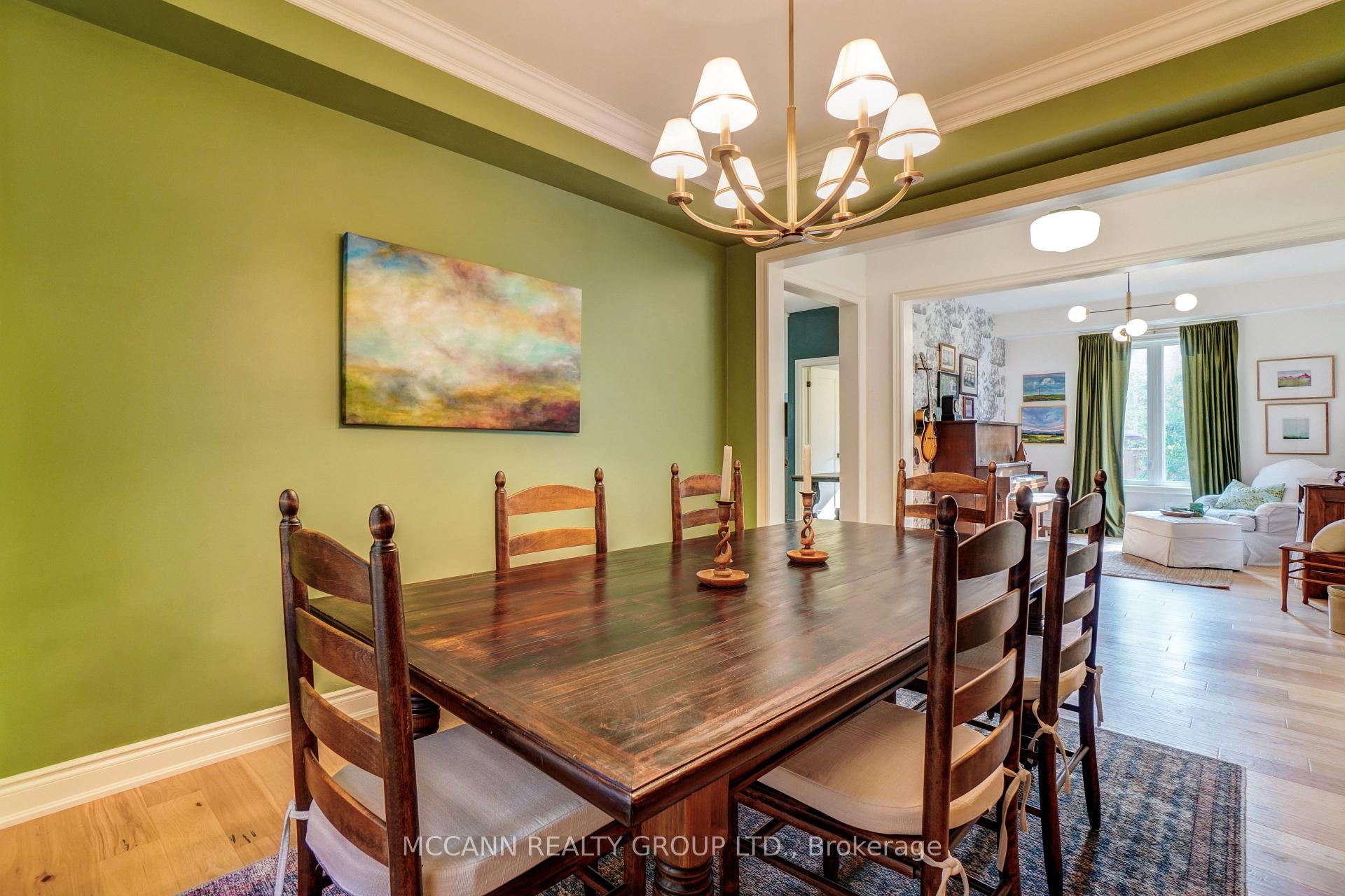 Photo 10 of 15 Low Boulevard, Uxbridge — HOMEH