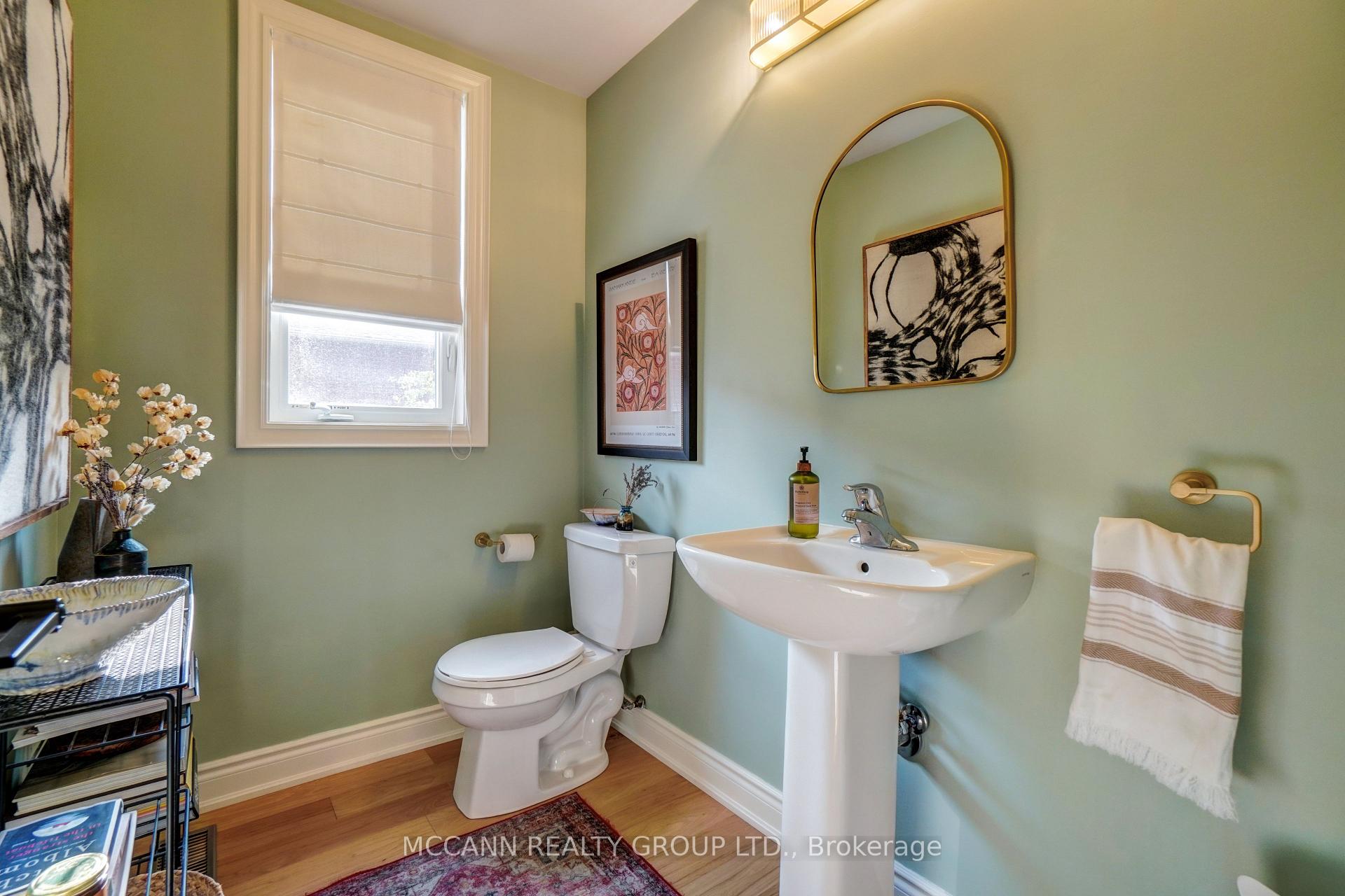 Photo 24 of 15 Low Boulevard, Uxbridge — HOMEH