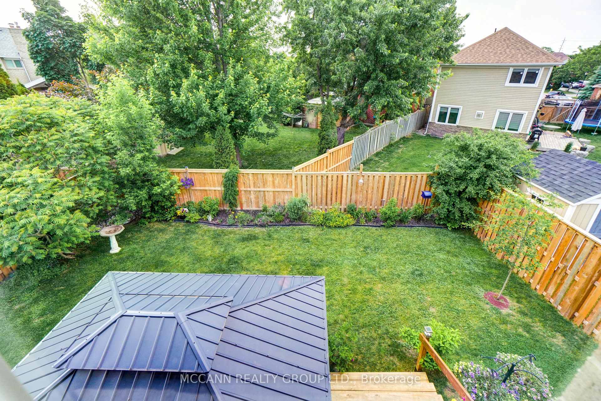 Photo 43 of 15 Low Boulevard, Uxbridge — HOMEH