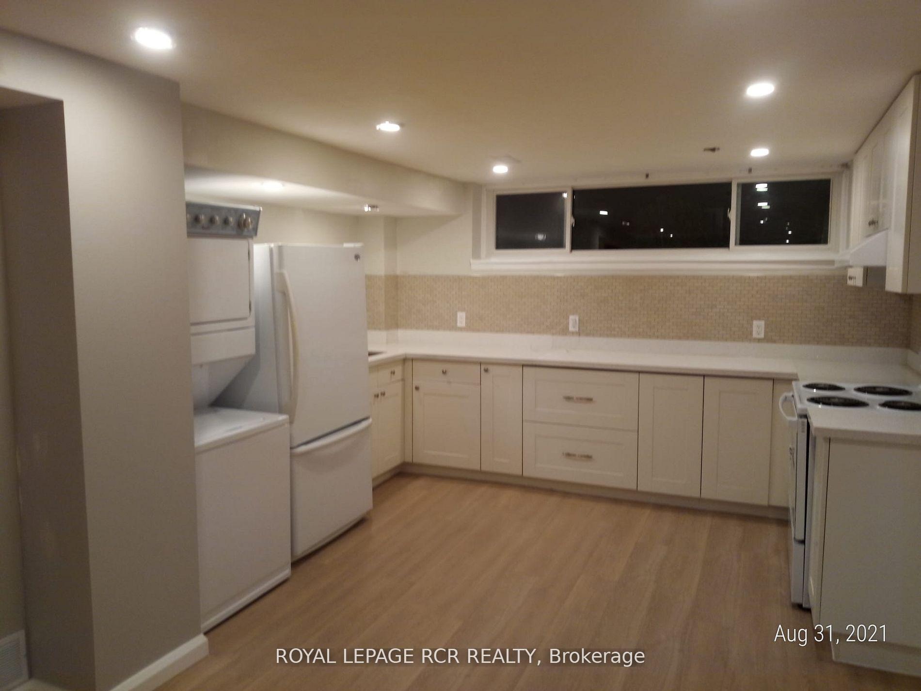 Photo 13 of 15 McDonald Drive, Aurora, Aurora Heights — HOMEH