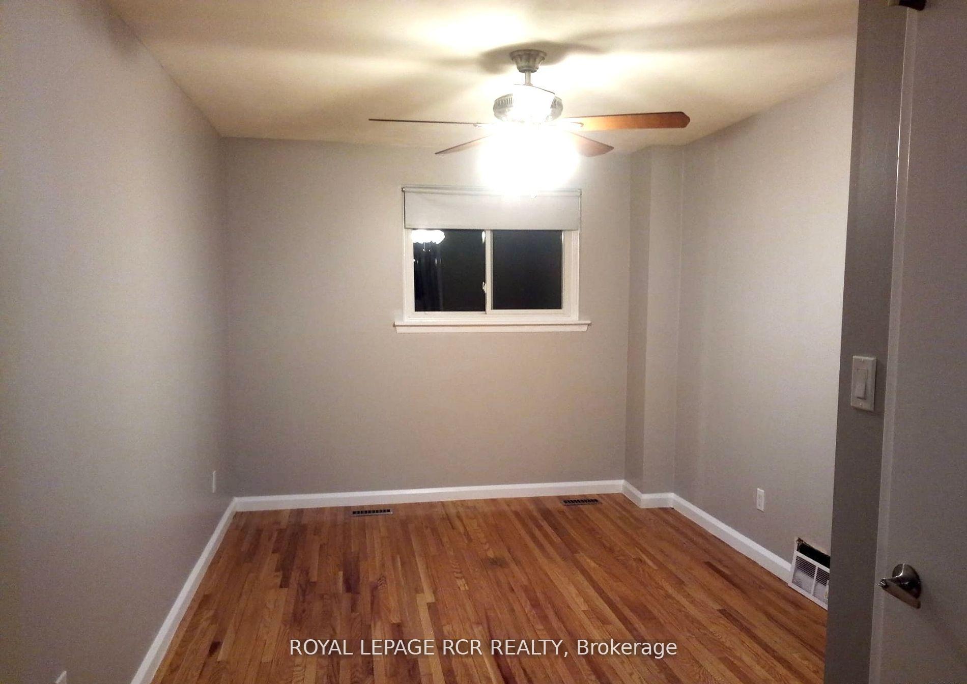 Photo 18 of 15 McDonald Drive, Aurora, Aurora Heights — HOMEH