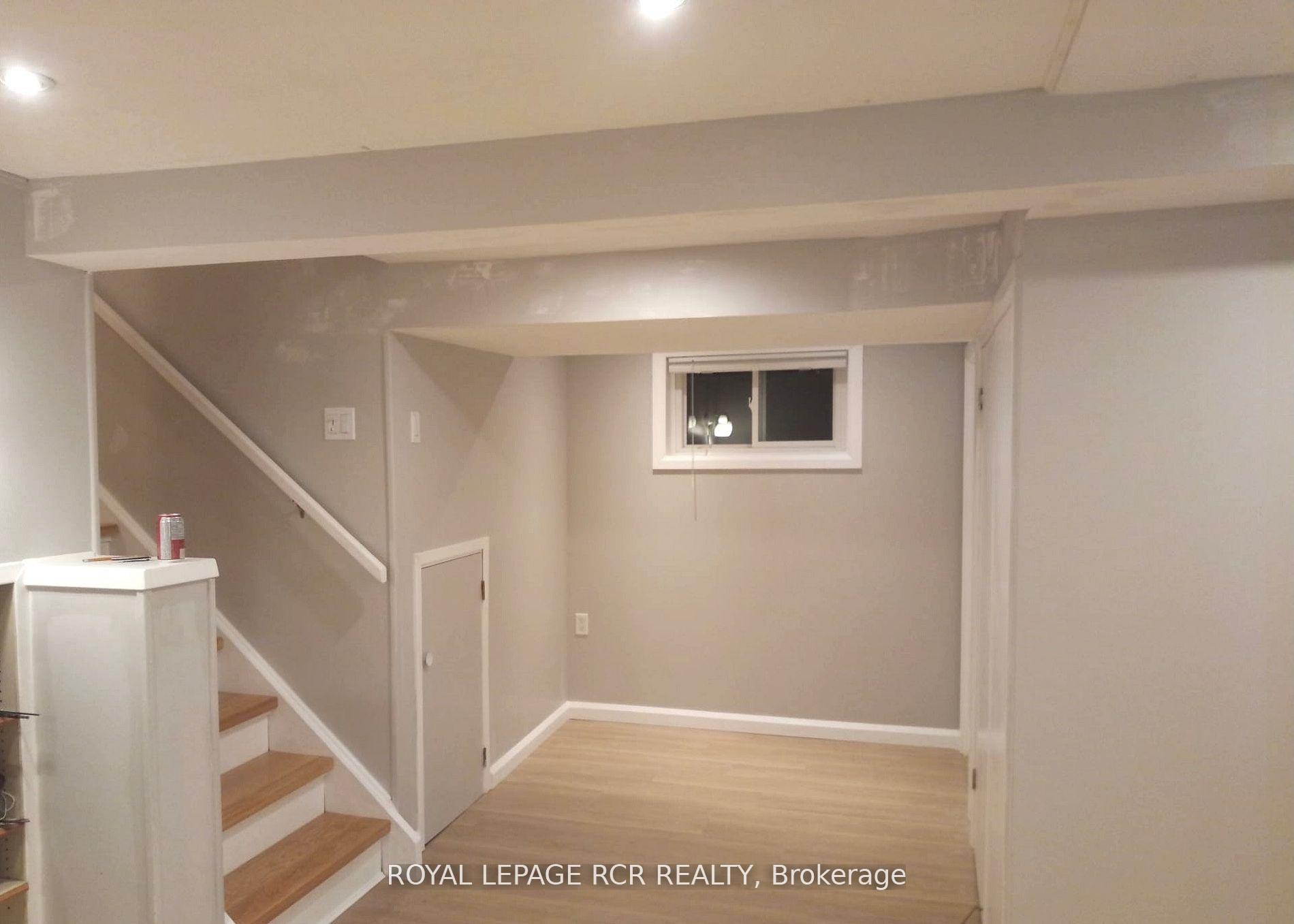 Photo 24 of 15 McDonald Drive, Aurora, Aurora Heights — HOMEH