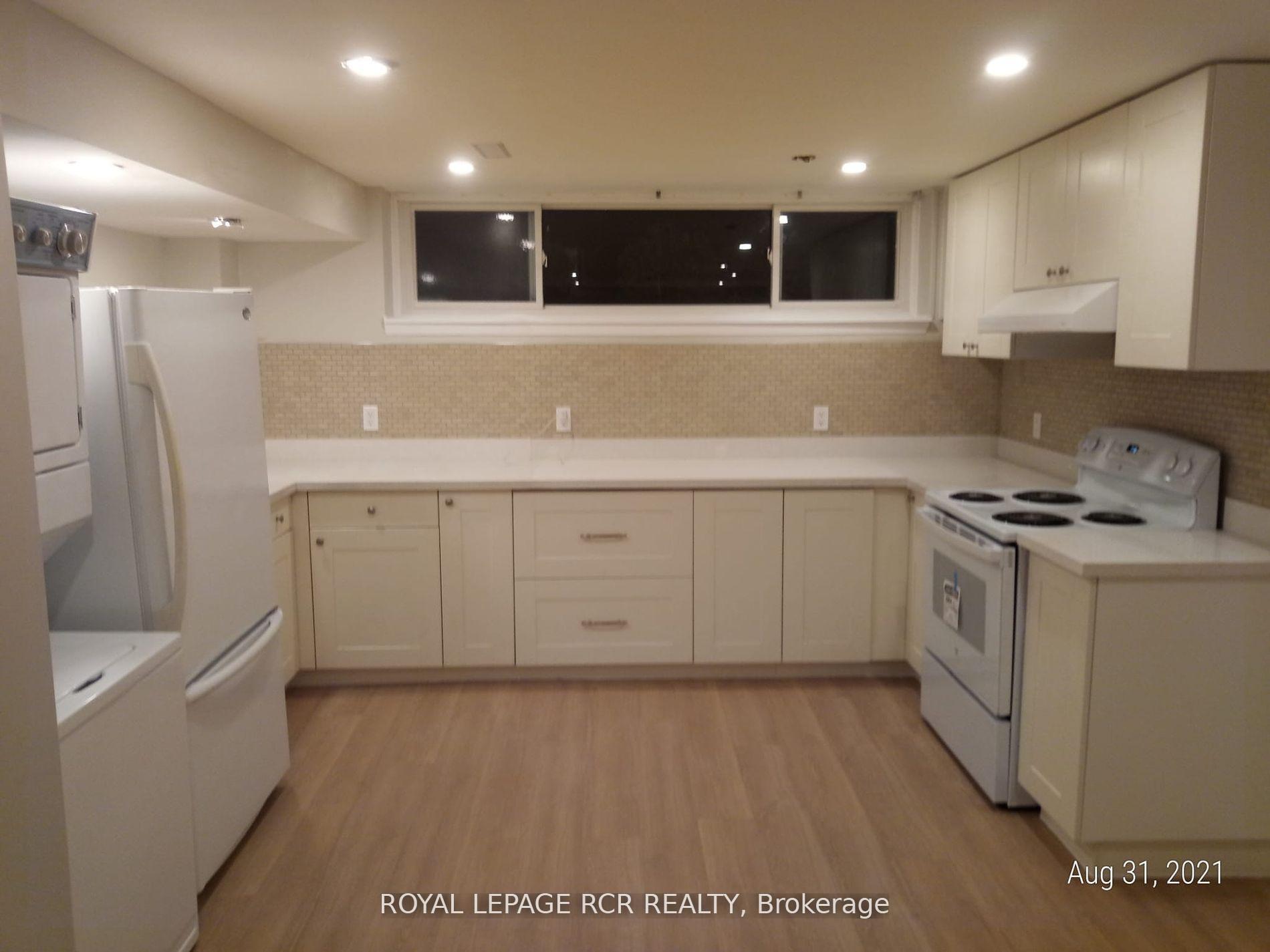 Photo 21 of 15 McDonald Drive, Aurora, Aurora Heights — HOMEH