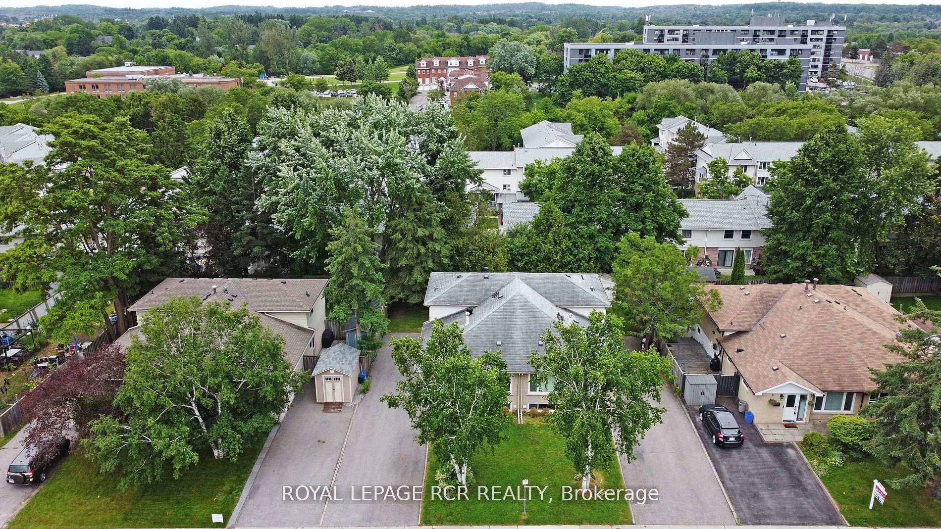 Photo 26 of 15 McDonald Drive, Aurora, Aurora Heights — HOMEH