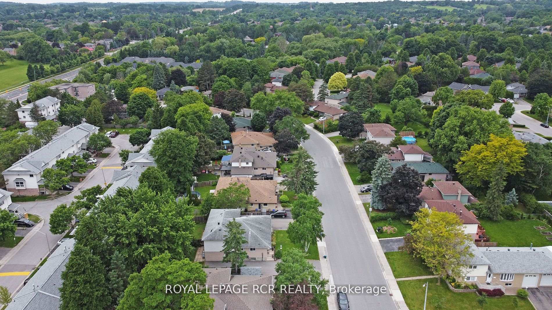 Photo 35 of 15 McDonald Drive, Aurora, Aurora Heights — HOMEH