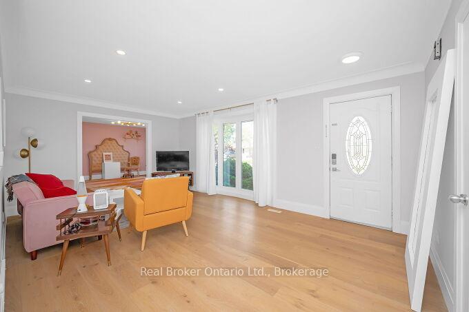 Photo 5 of 245 Marshall Avenue, Welland, Broadway — HOMEH