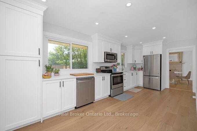 Photo 12 of 245 Marshall Avenue, Welland, Broadway — HOMEH