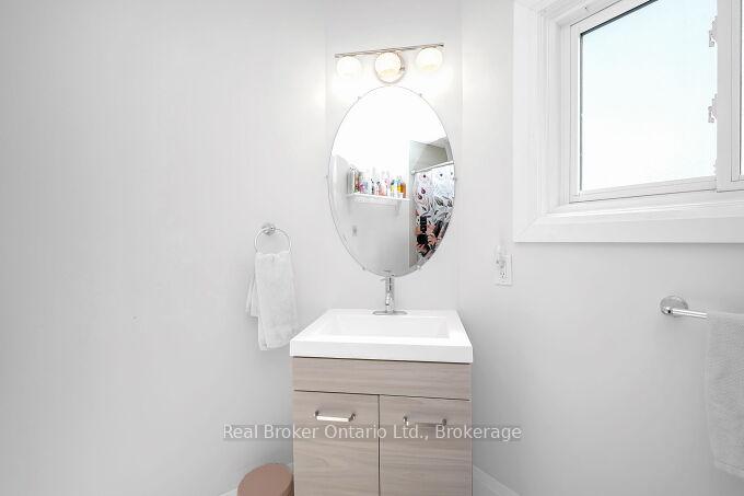 Photo 22 of 245 Marshall Avenue, Welland, Broadway — HOMEH