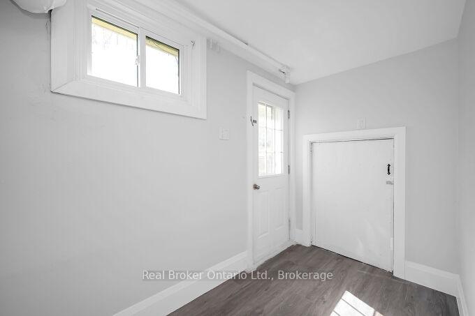 Photo 23 of 245 Marshall Avenue, Welland, Broadway — HOMEH
