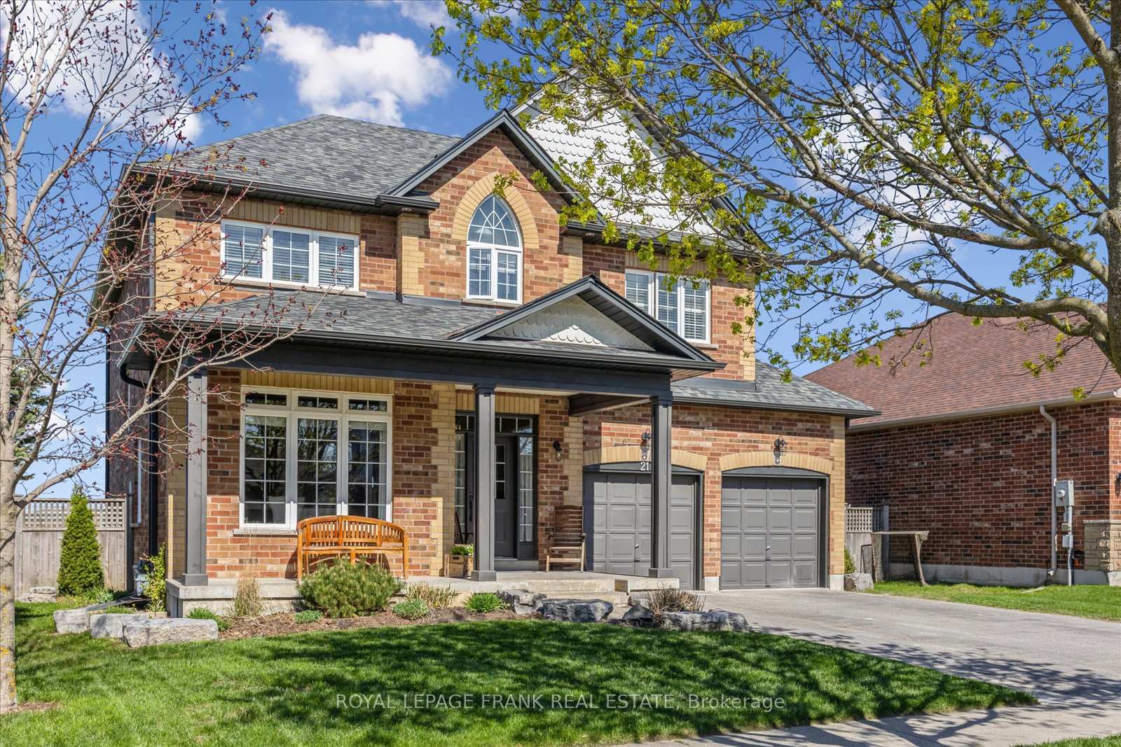 Photo 1 of 21 Brownscombe Crescent, Uxbridge — HOMEH