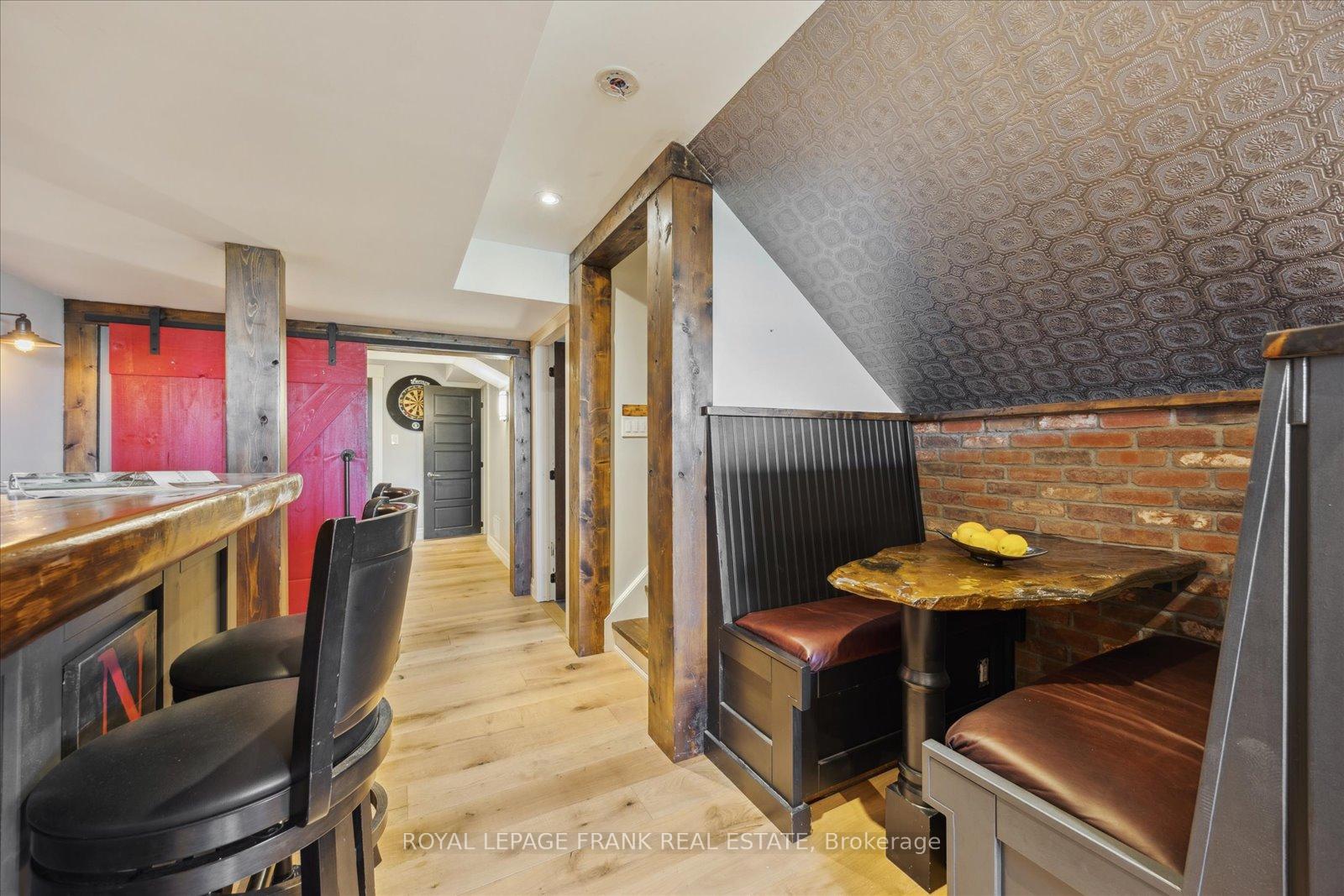 Photo 26 of 21 Brownscombe Crescent, Uxbridge — HOMEH