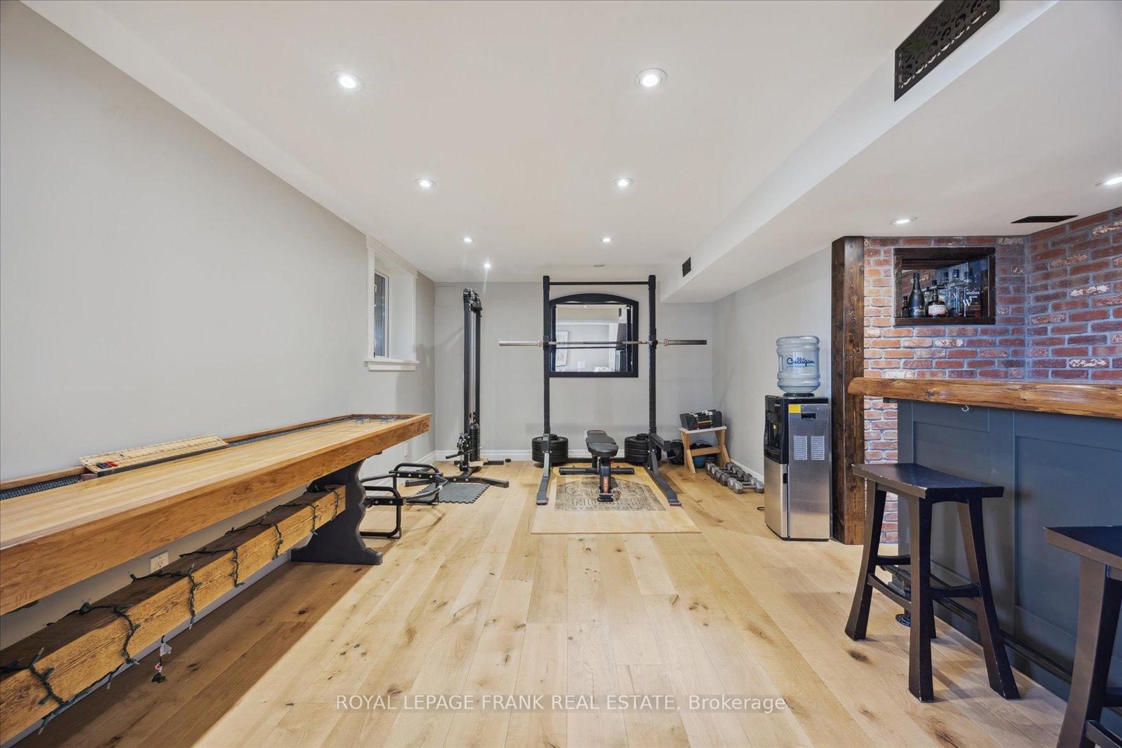 Photo 27 of 21 Brownscombe Crescent, Uxbridge — HOMEH