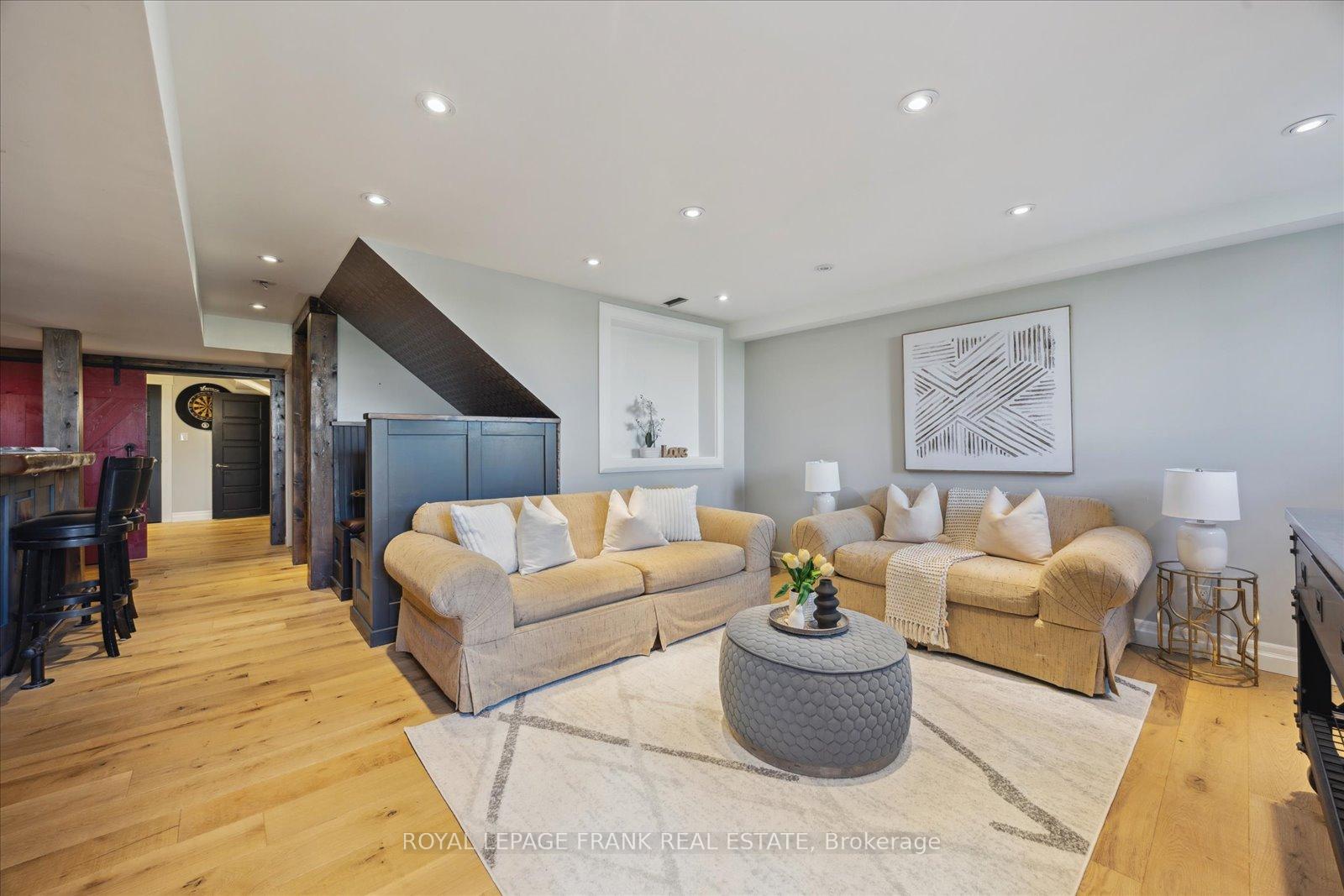 Photo 30 of 21 Brownscombe Crescent, Uxbridge — HOMEH