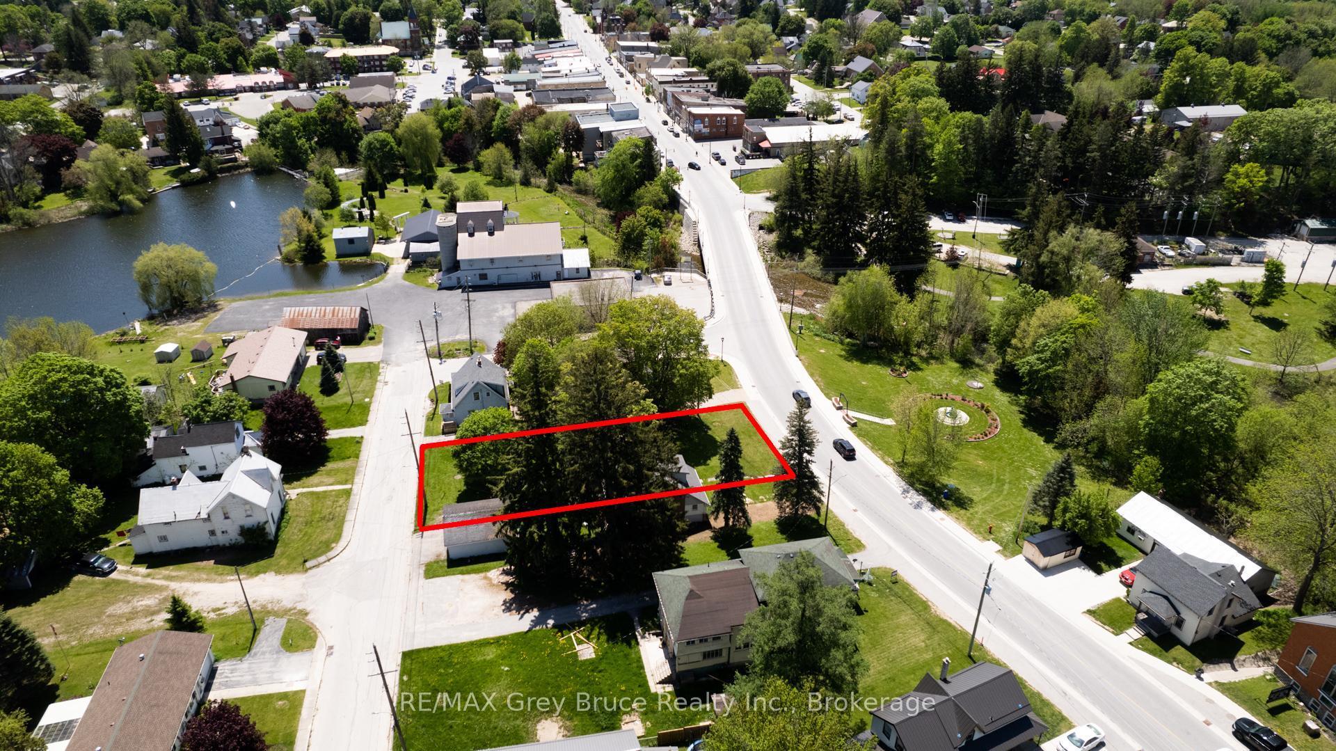 Photo 2 of 37 1st Avenue N, Arran-Elderslie — HOMEH