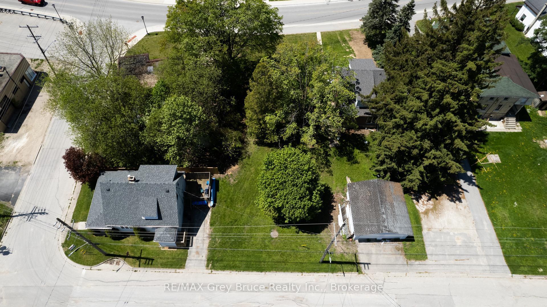 Photo 3 of 37 1st Avenue N, Arran-Elderslie — HOMEH