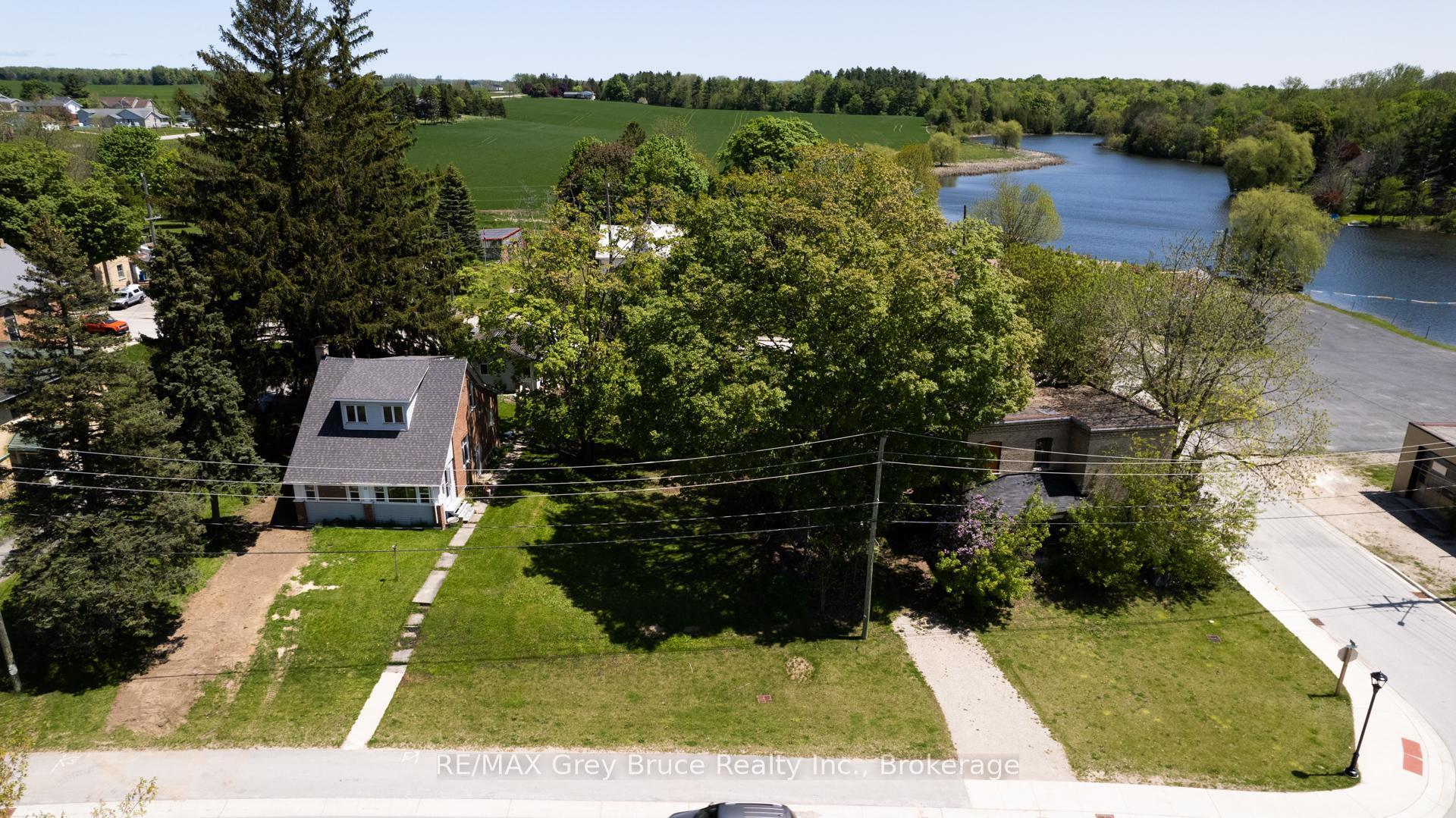 Photo 6 of 37 1st Avenue N, Arran-Elderslie — HOMEH