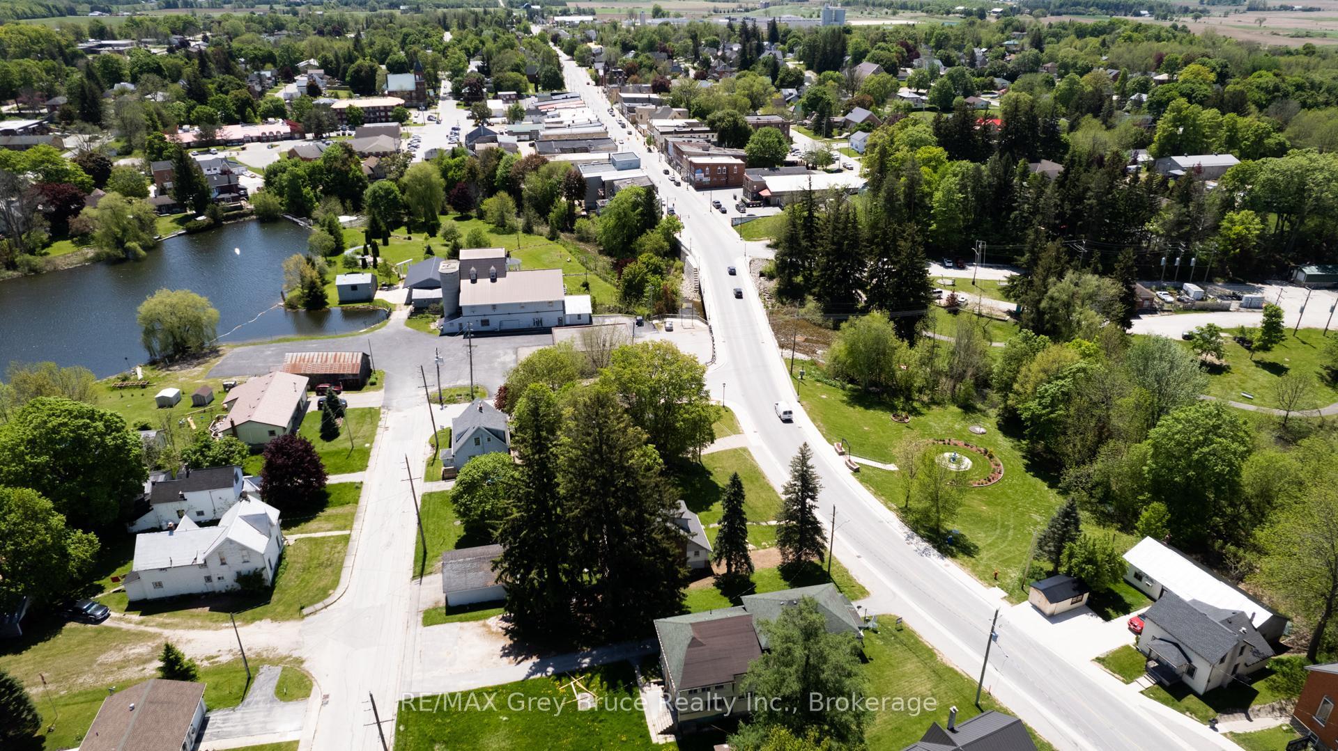 Photo 7 of 37 1st Avenue N, Arran-Elderslie — HOMEH