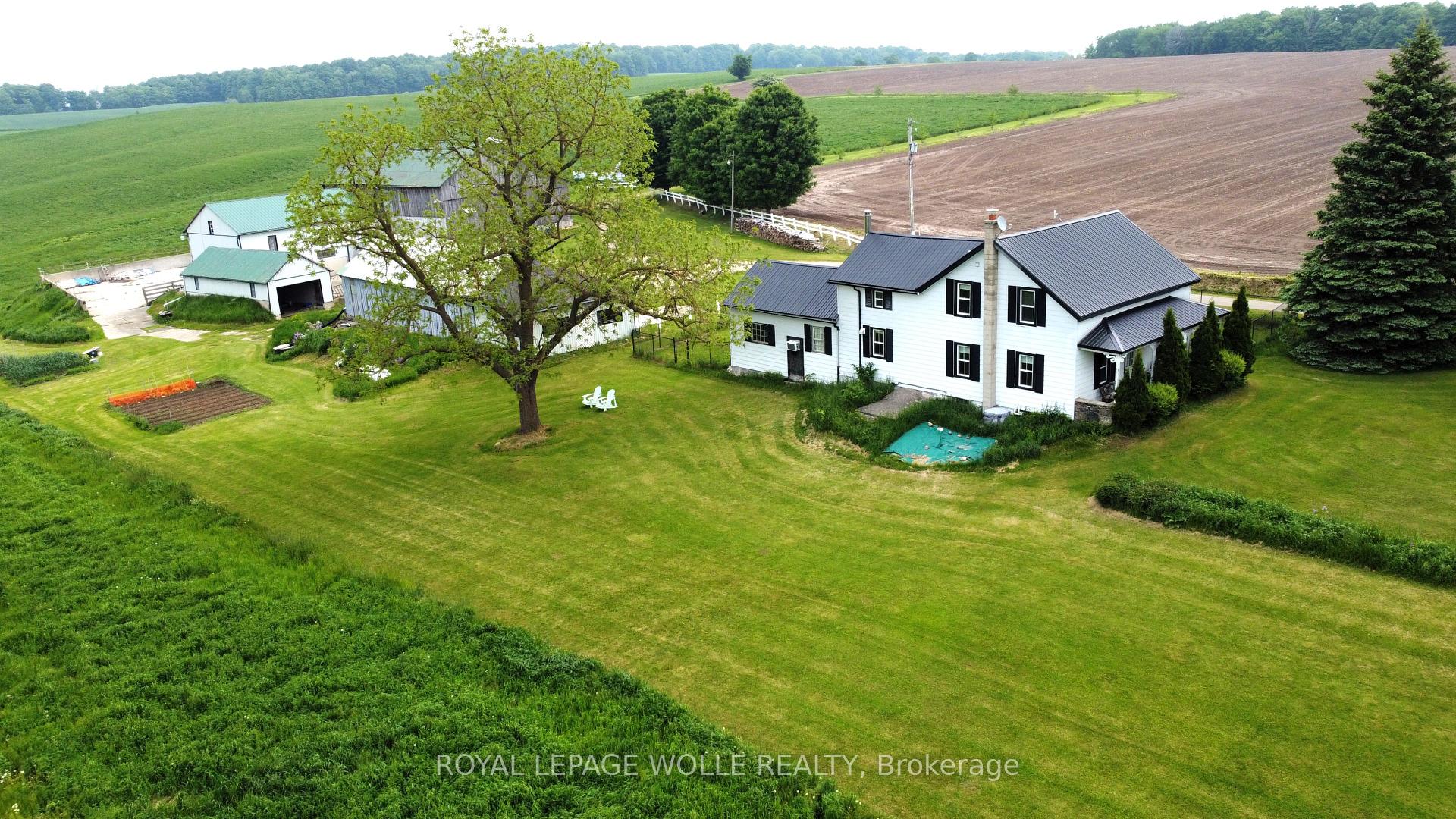 Photo 1 of 4385 Hessen Strasse, Wellesley — HOMEH
