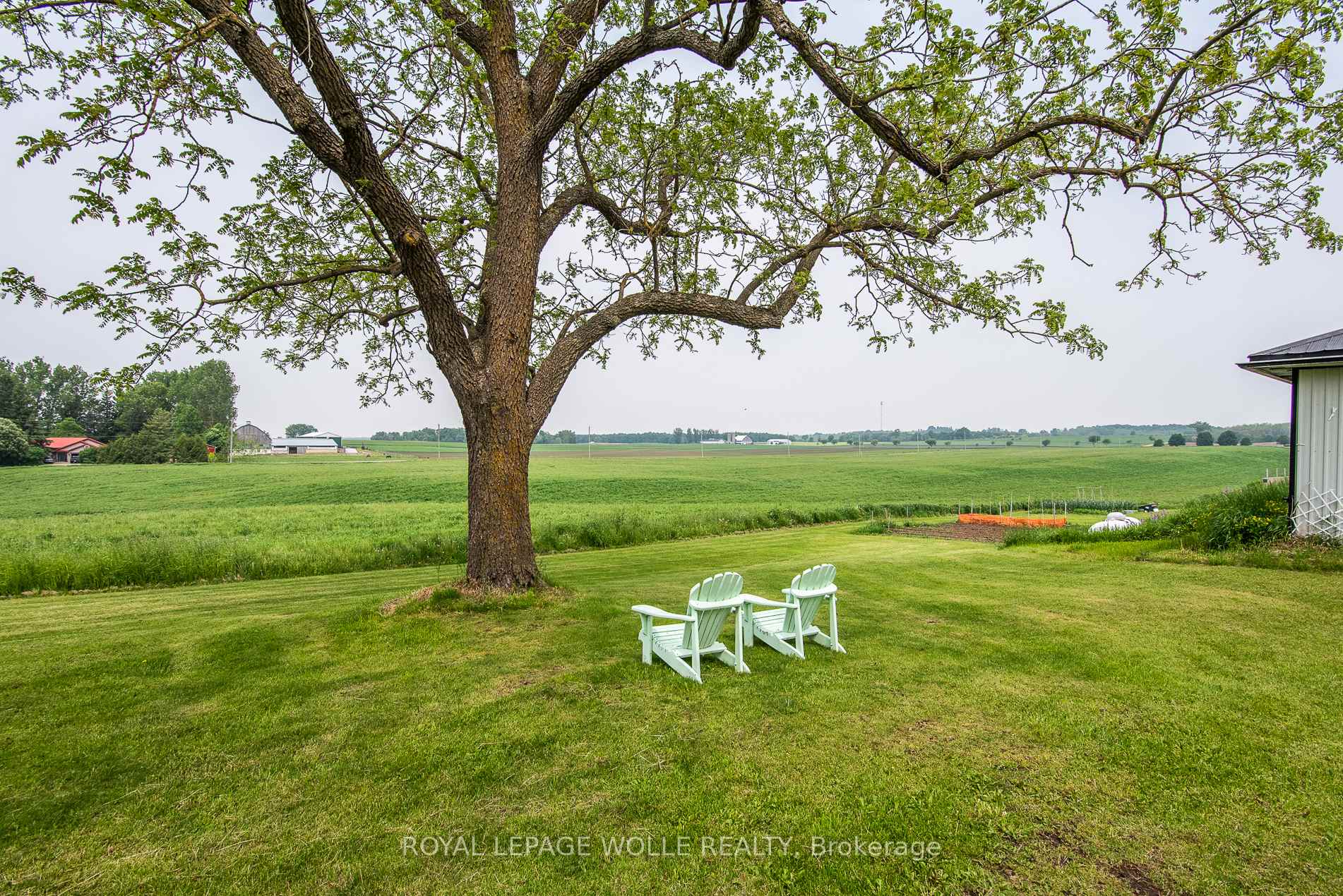 Photo 12 of 4385 Hessen Strasse, Wellesley — HOMEH