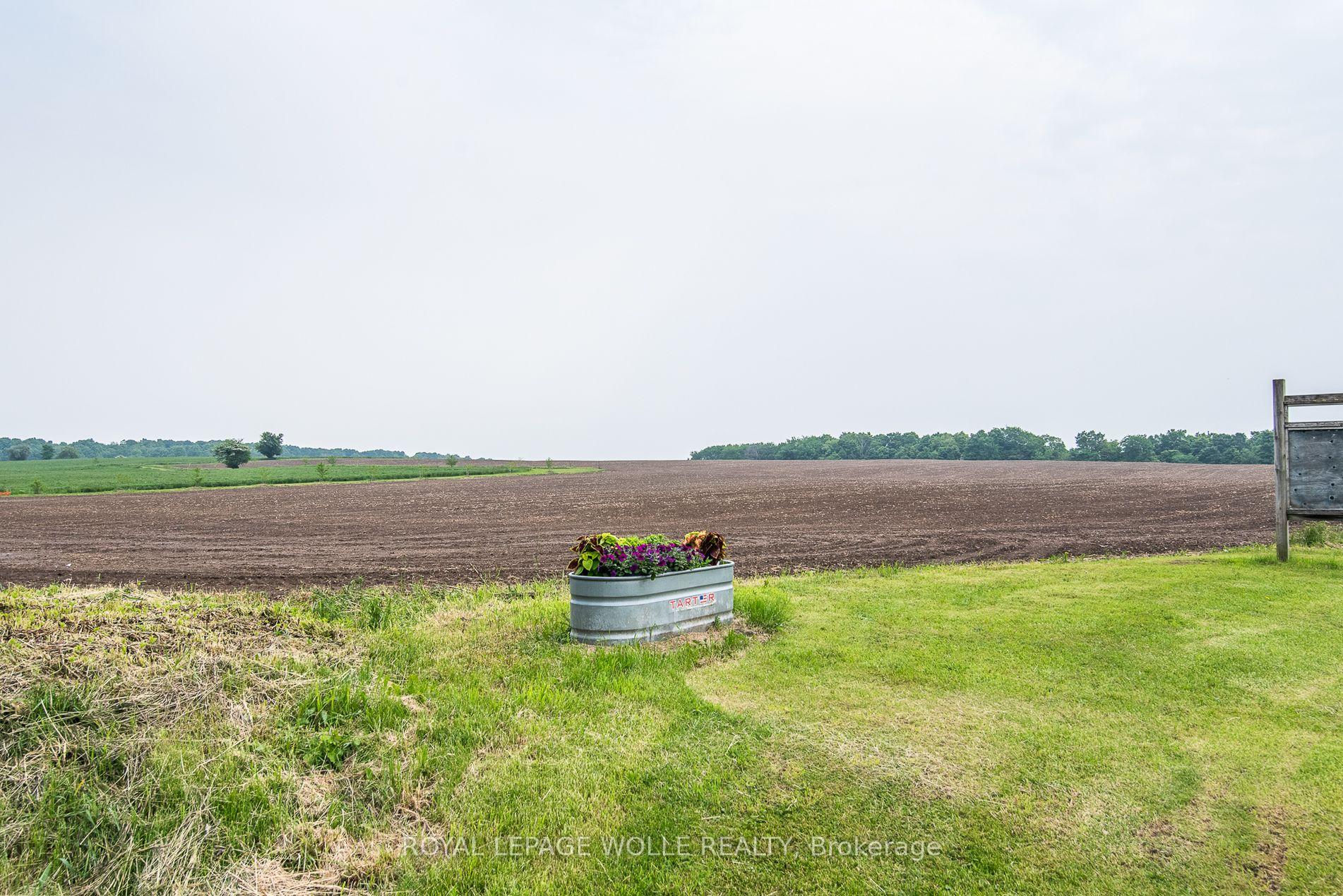 Photo 14 of 4385 Hessen Strasse, Wellesley — HOMEH