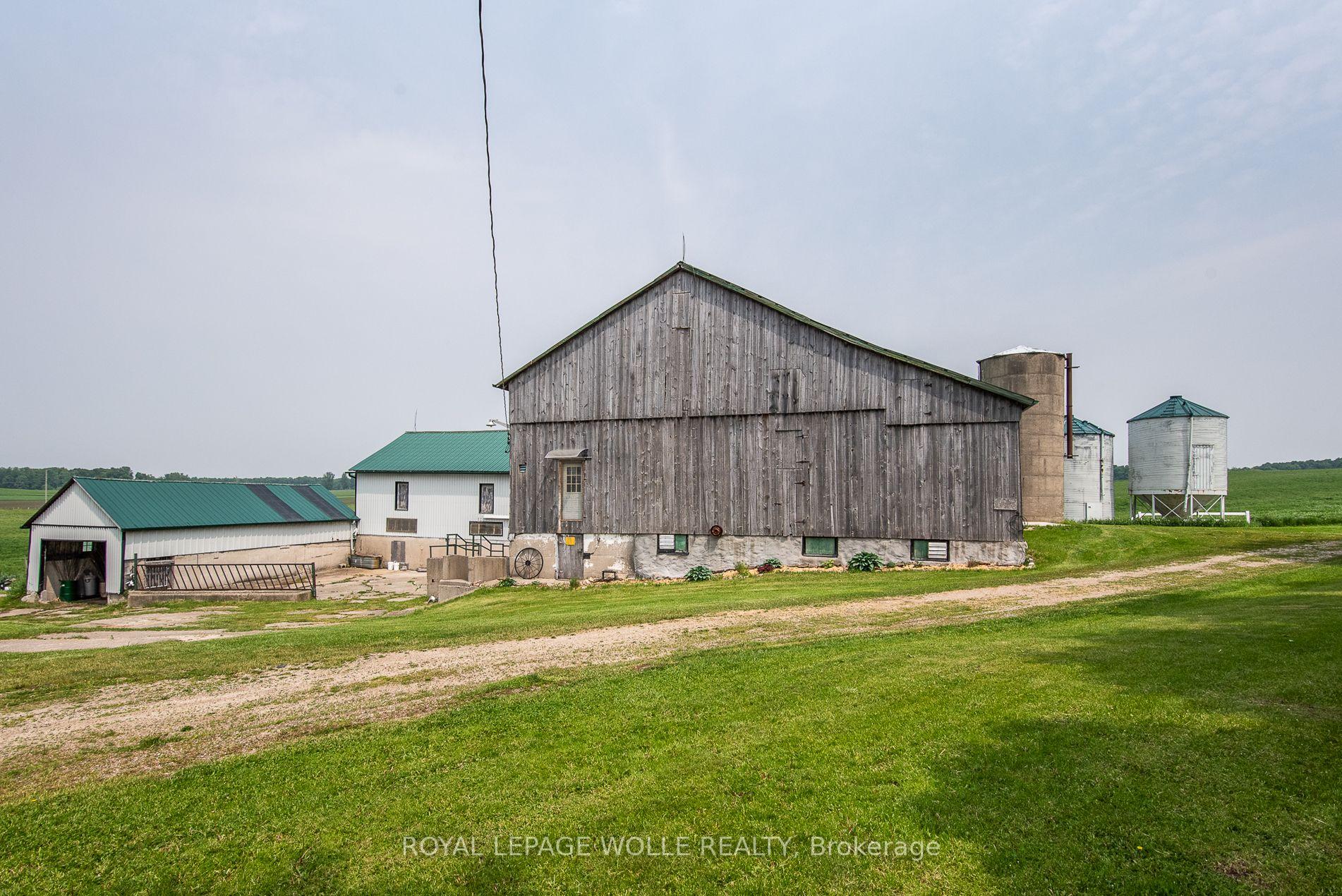 Photo 22 of 4385 Hessen Strasse, Wellesley — HOMEH