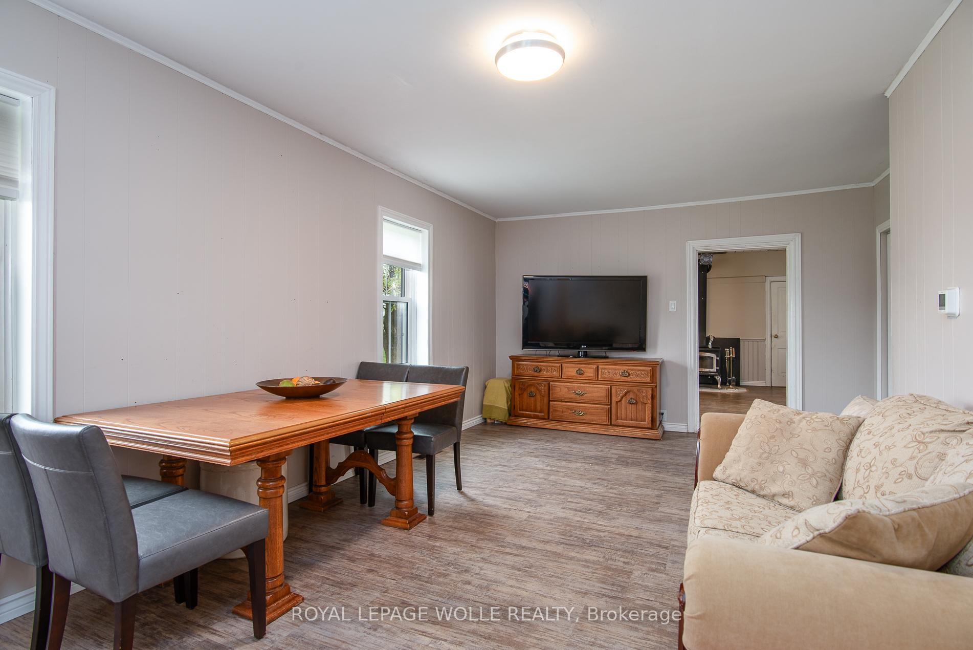Photo 31 of 4385 Hessen Strasse, Wellesley — HOMEH