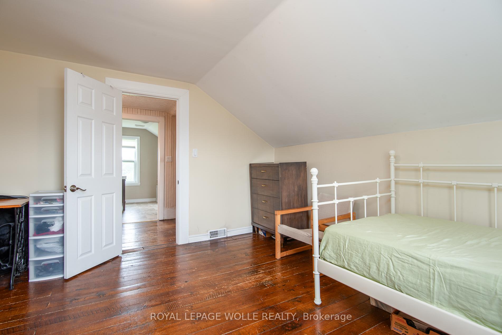 Photo 41 of 4385 Hessen Strasse, Wellesley — HOMEH