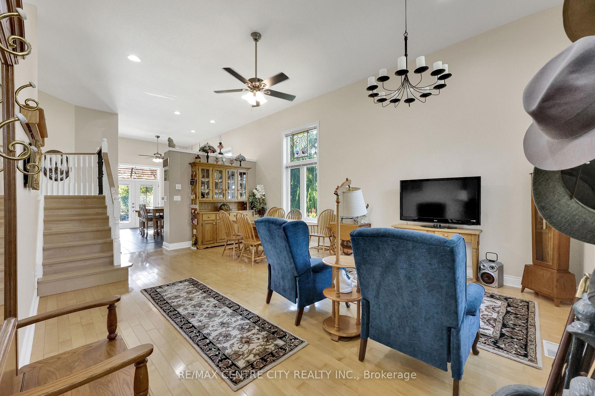 Photo 9 of 25181 Gray Line, West Elgin, Rural West Elgin — HOMEH
