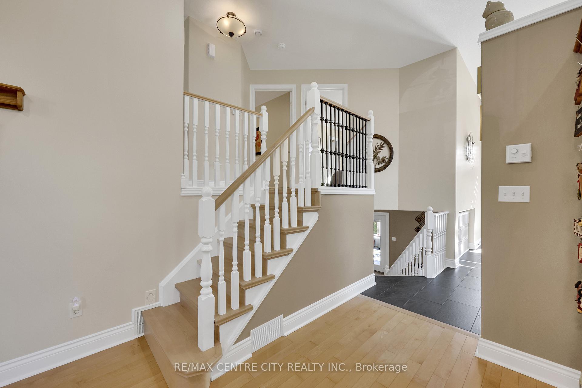 Photo 16 of 25181 Gray Line, West Elgin, Rural West Elgin — HOMEH