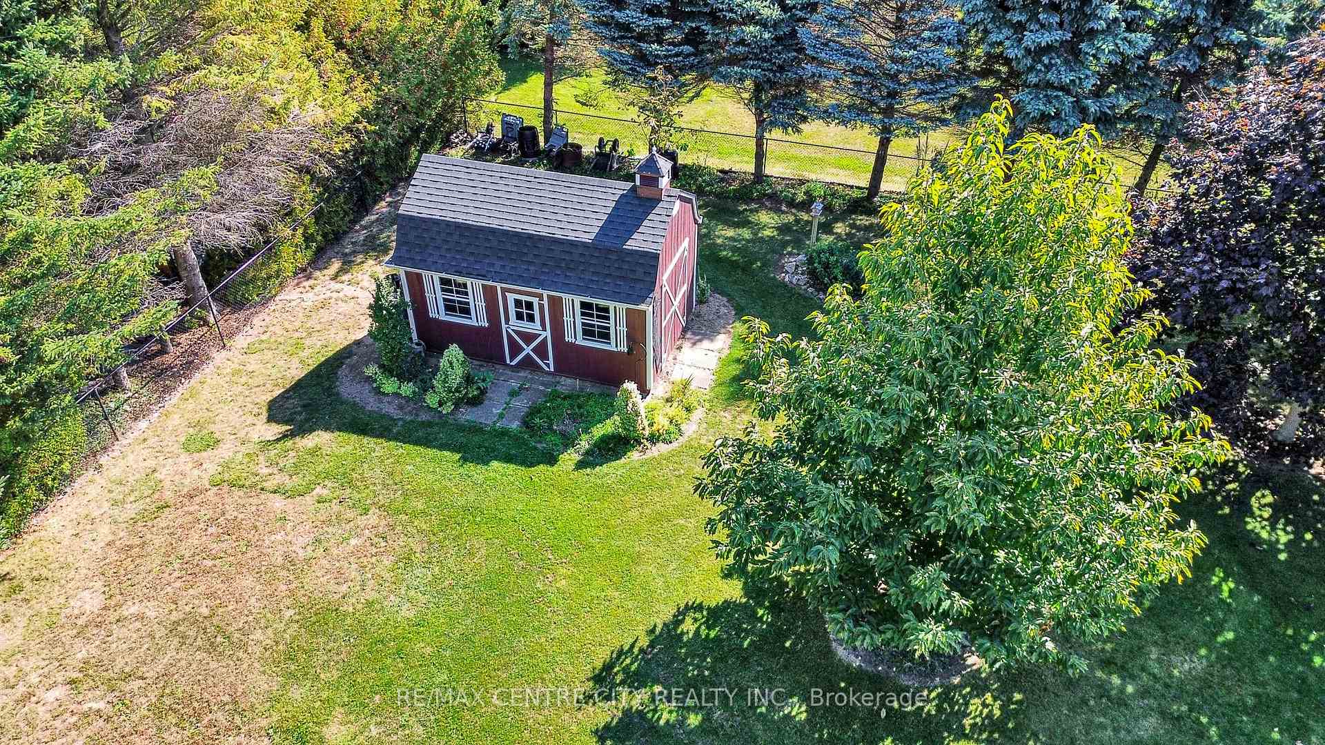 Photo 38 of 25181 Gray Line, West Elgin, Rural West Elgin — HOMEH