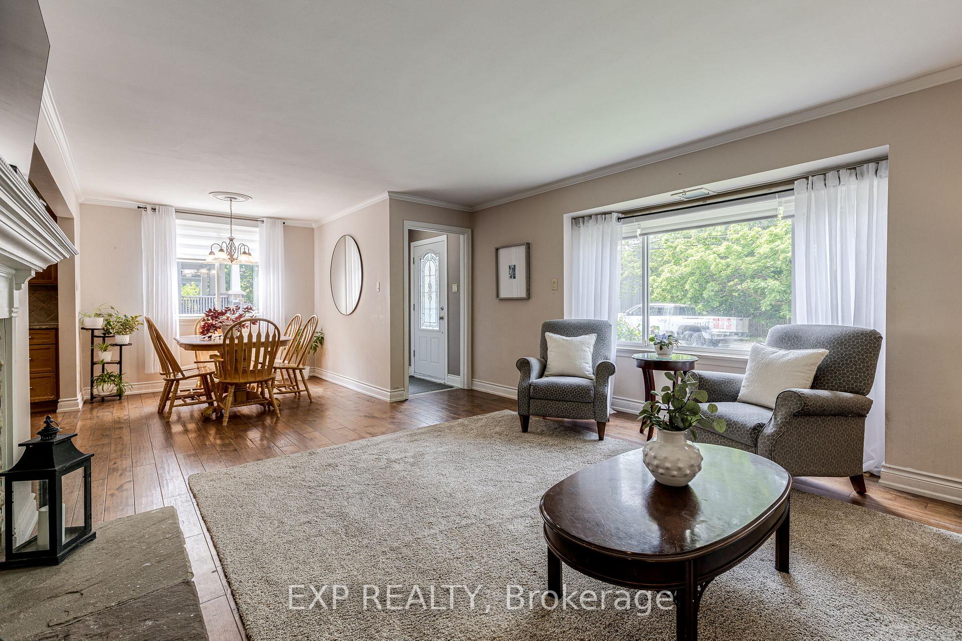 Photo 3 of 65 Franklin Street, Uxbridge — HOMEH